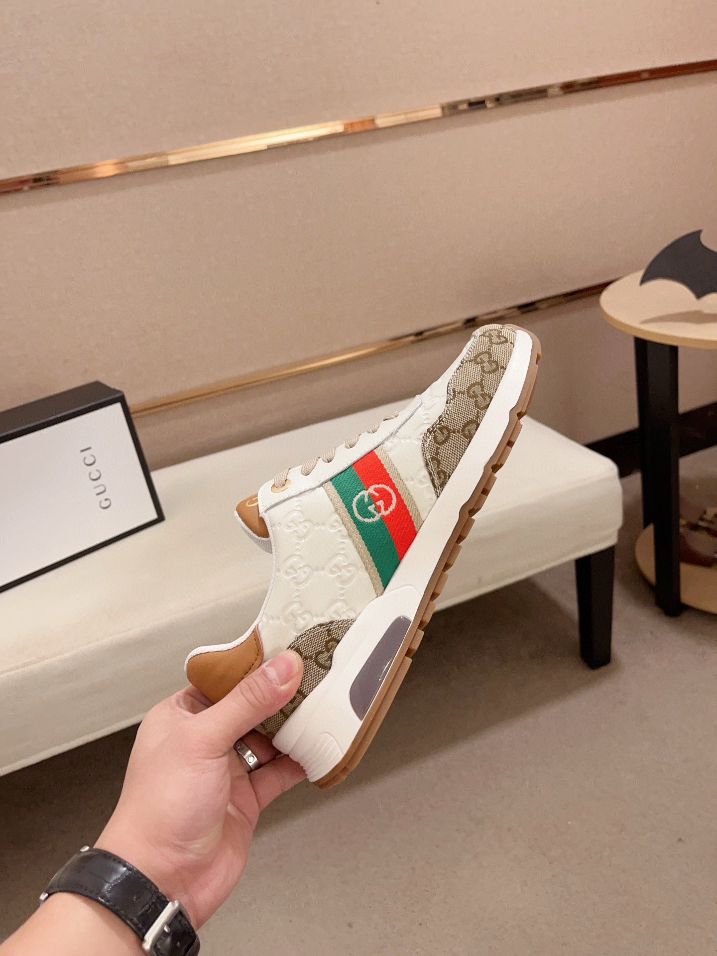 GG Men's Sneaker White Brown Sheepskin Fabric 529028