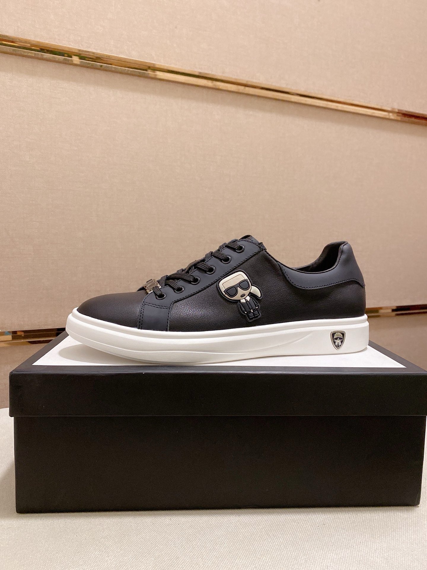 GG Men's Sneaker Black Cowhide 533953