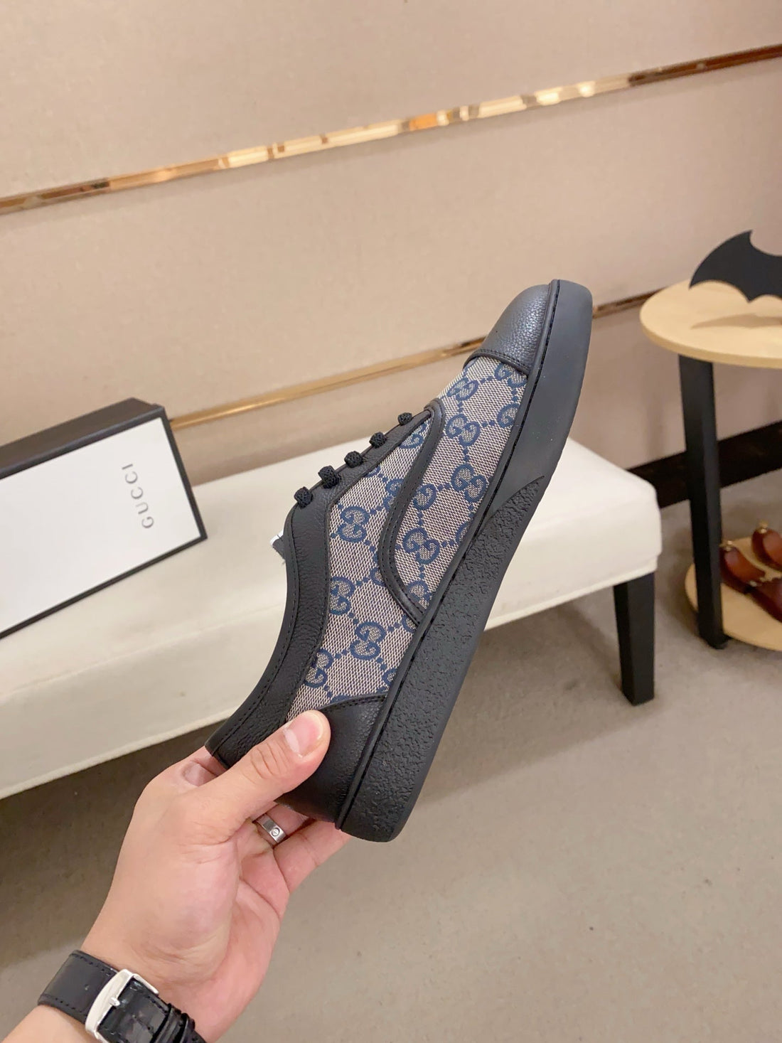 GG Men's Supreme Sneaker Cowhide Printed Fabric 543661