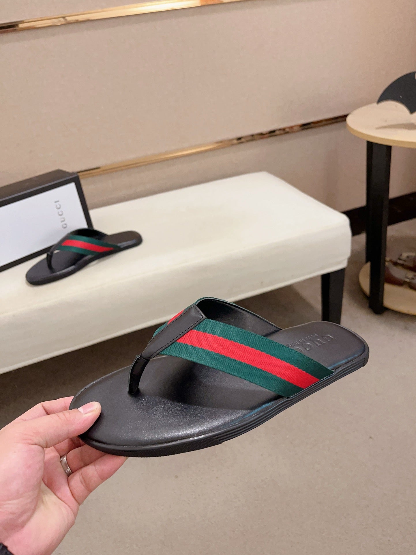 GG Men's Thong Web Black Green Cowhide 554611