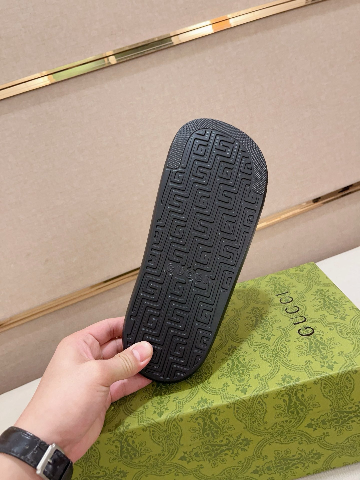 GG Men's Web Slide Black Cowhide 556160