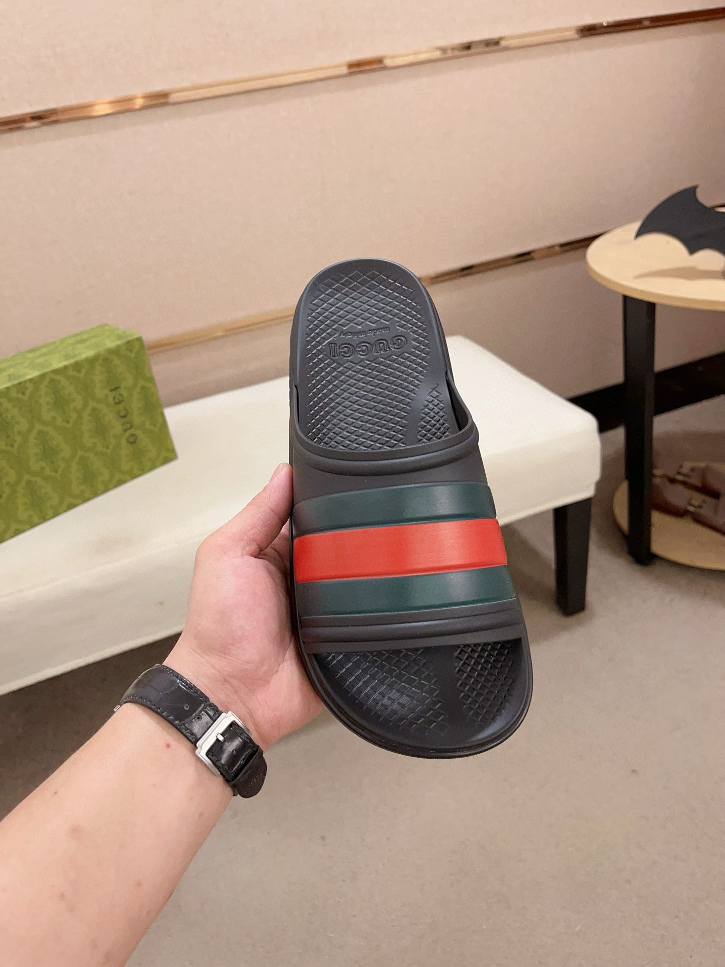 GG Men's Web Slide Black Cowhide 556160