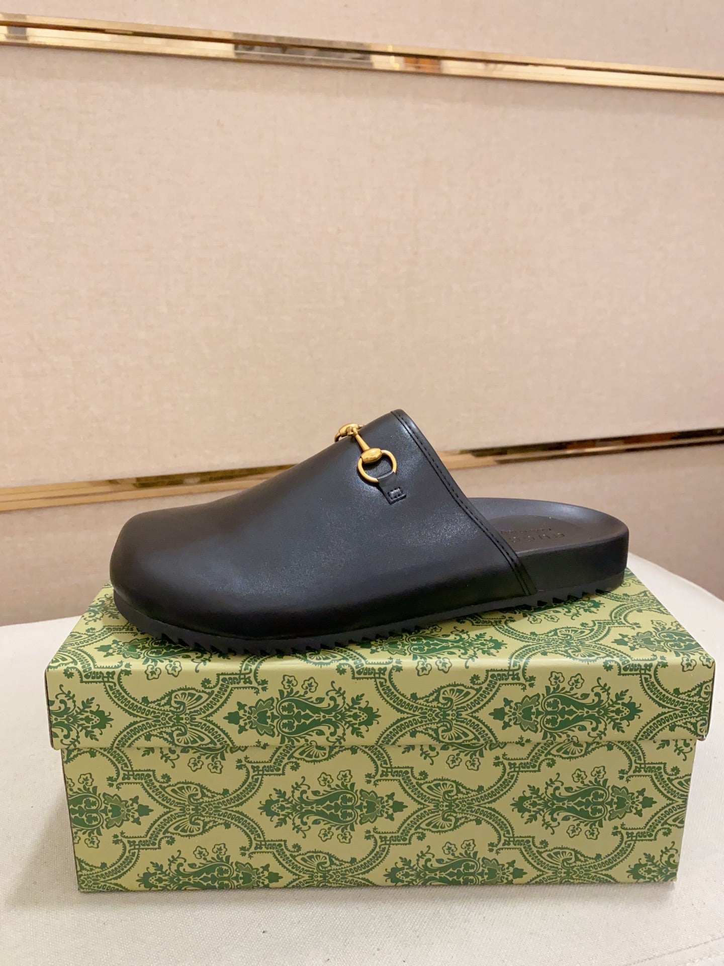 GG Men's Mule Black Cowhide 560362