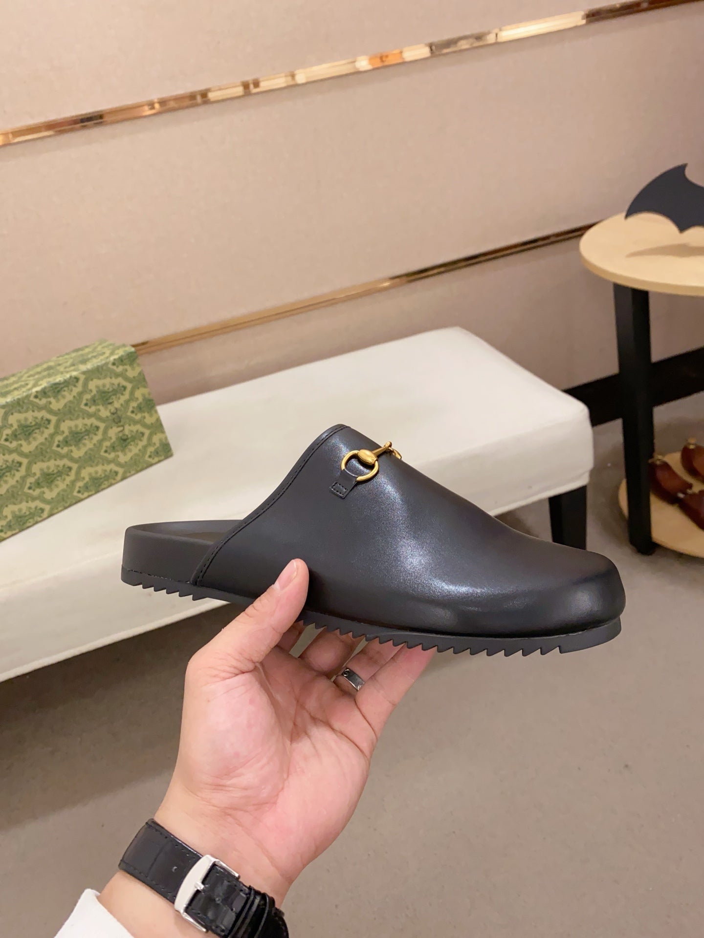 GG Men's Mule Black Cowhide 560362