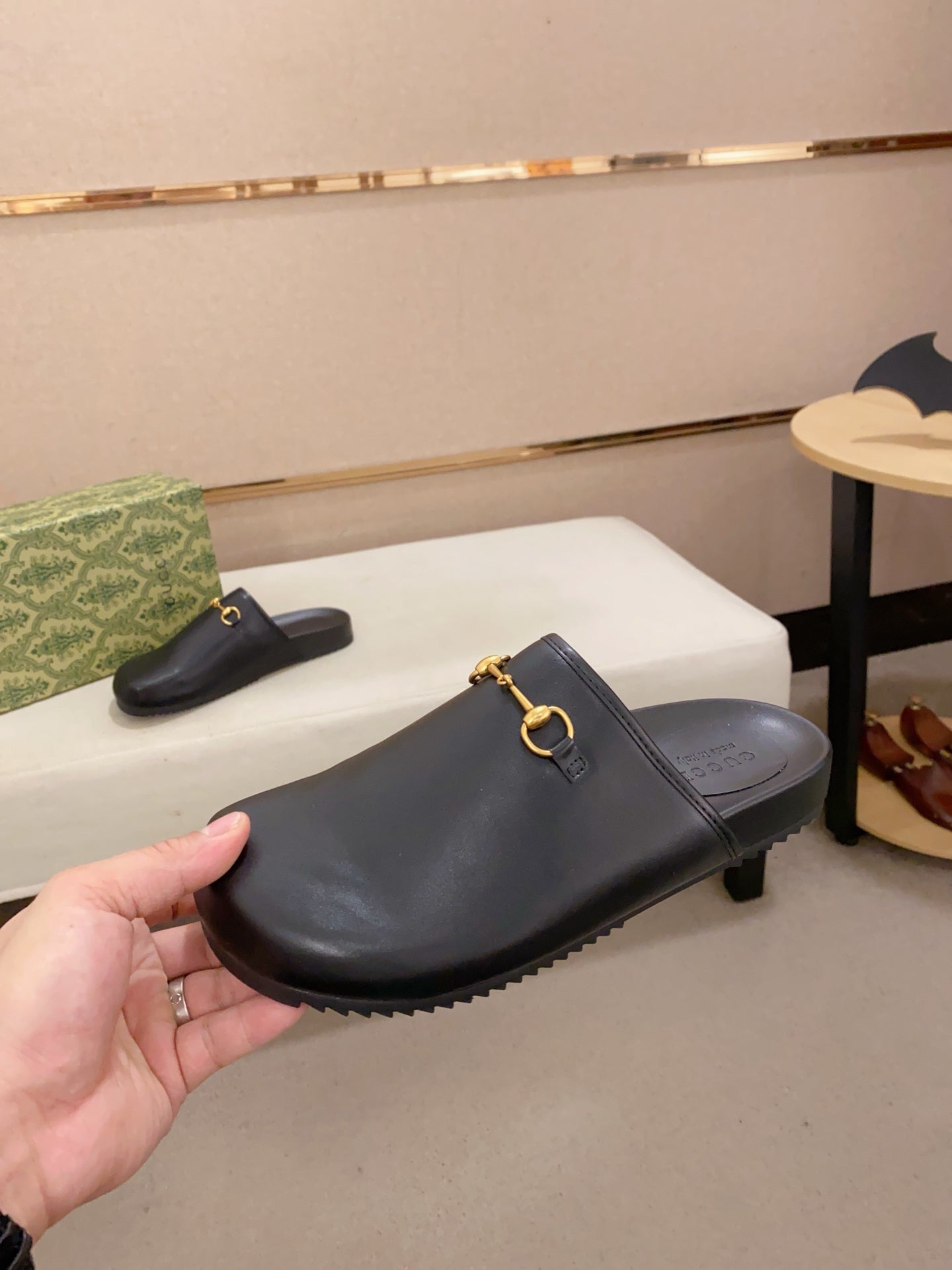 GG Men's Mule Black Cowhide 560362