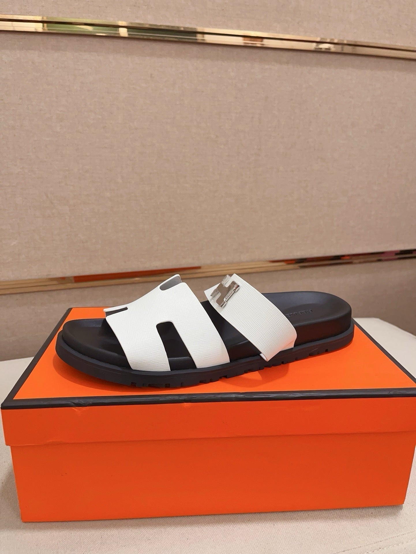 HM Men's Chypre Sandals White Cowhide 564390