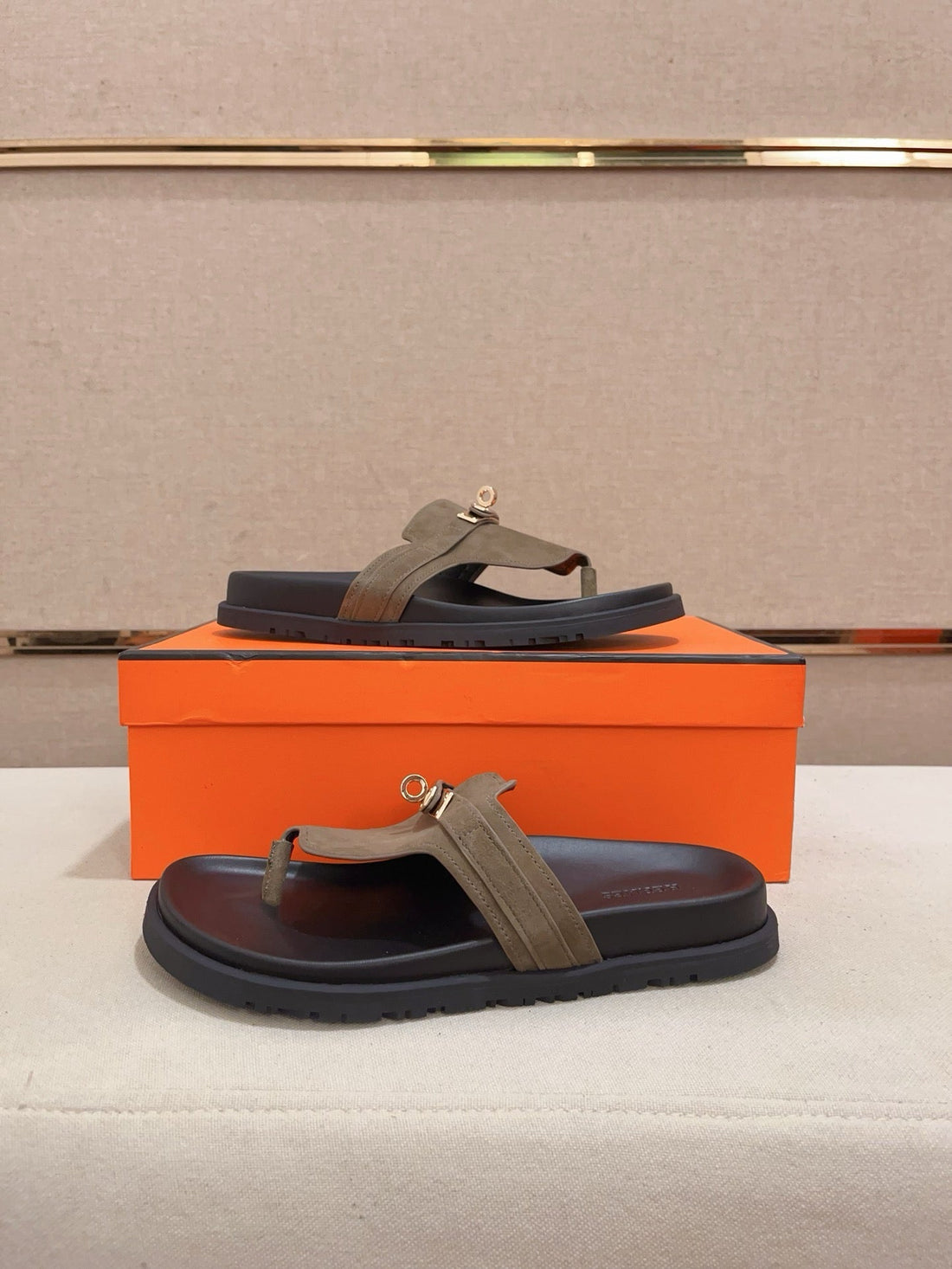 HM Men's Thong Sandals Brown Suede 564393