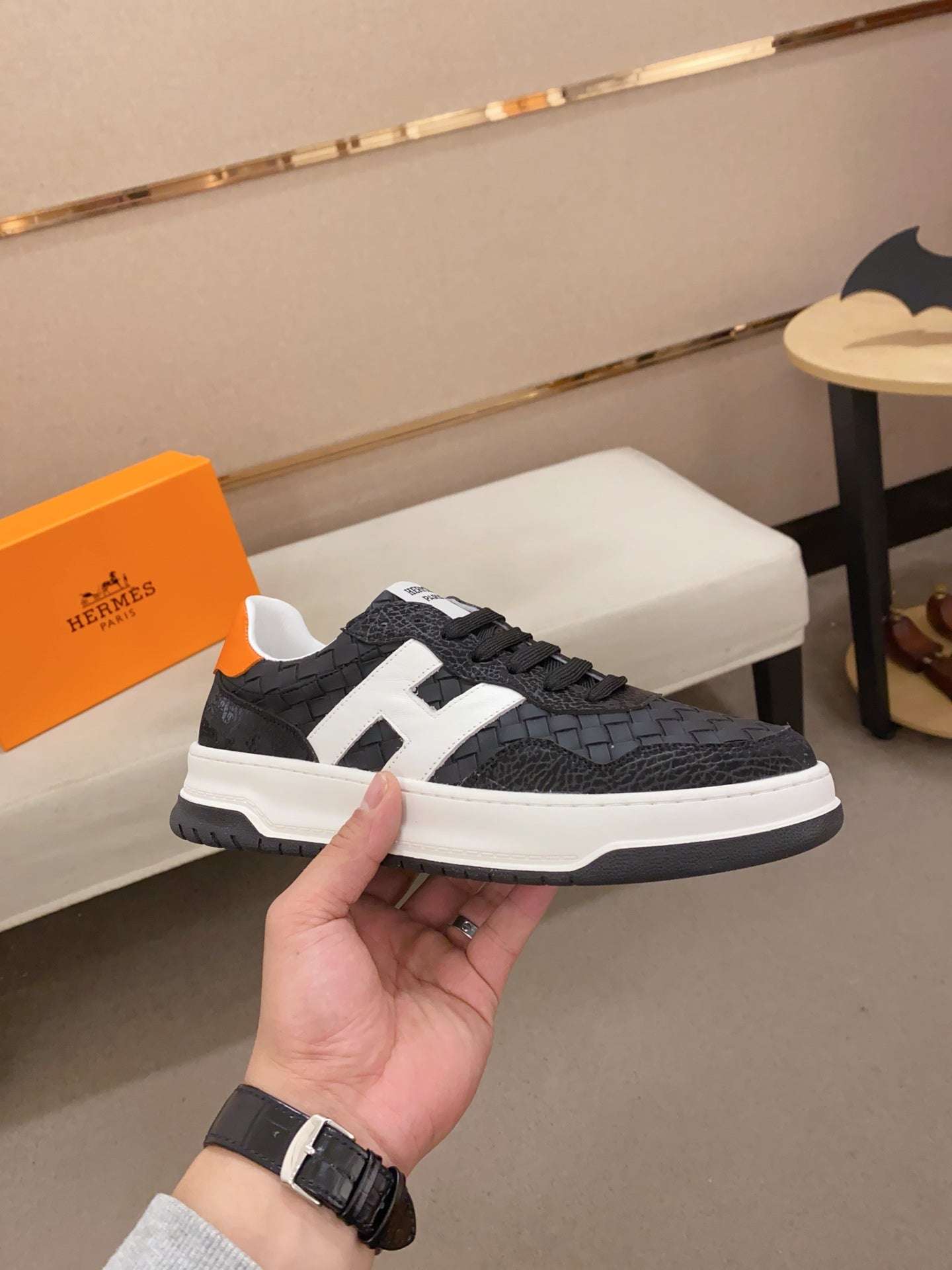 HM Men's Sneaker Black Sheepskin 566255