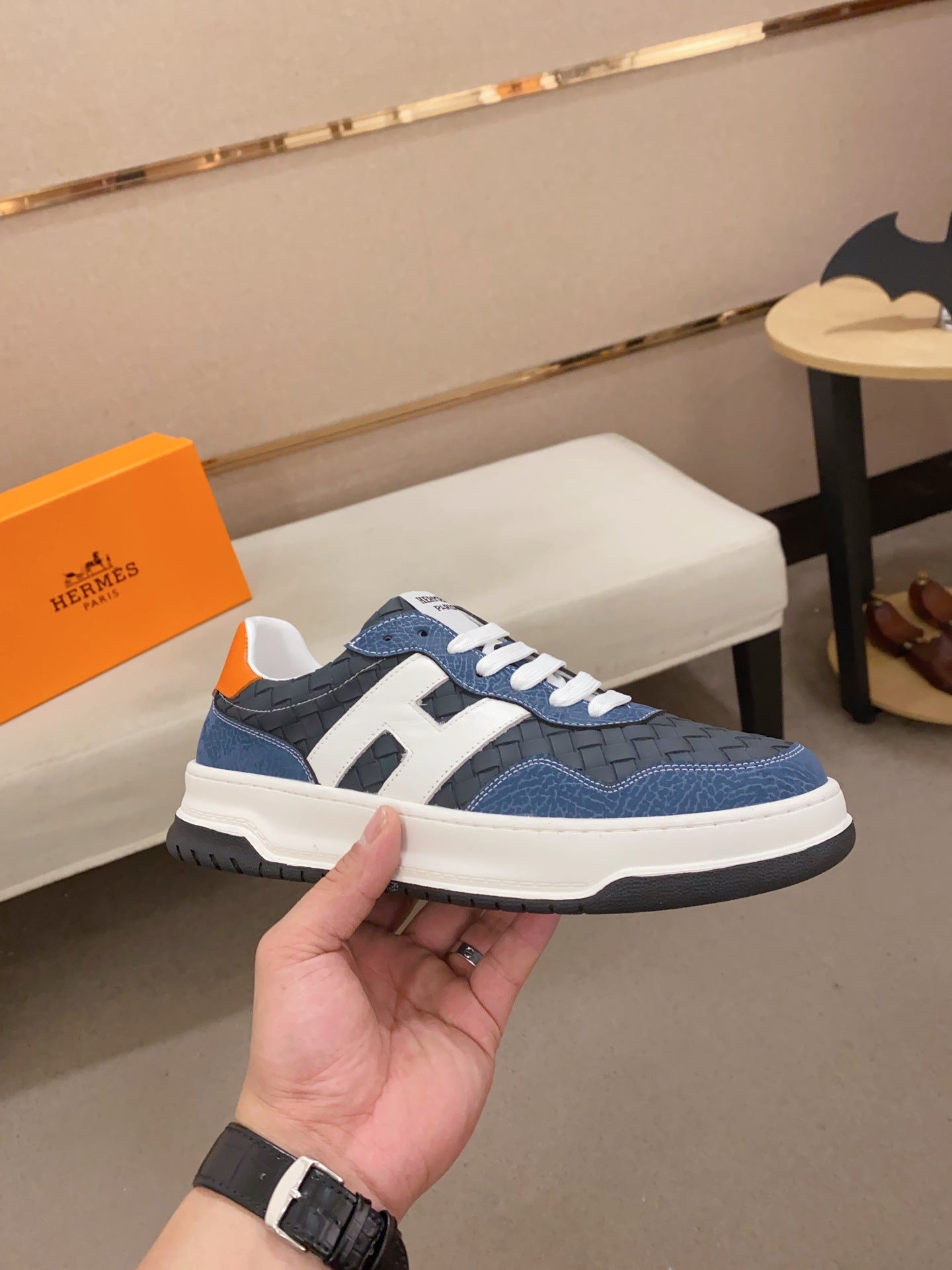 HM Men's Sneaker Blue Sheepskin 566256