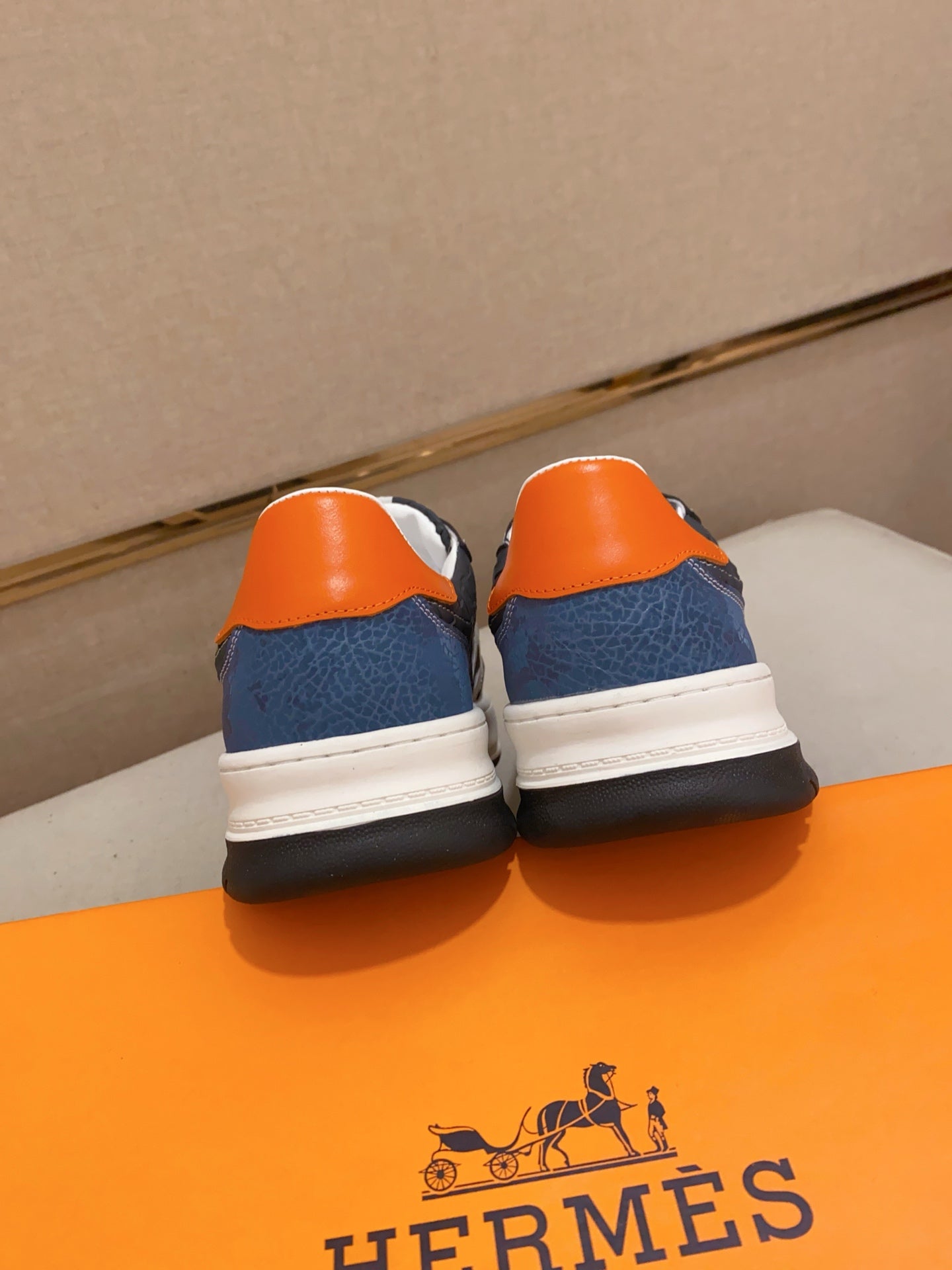 HM Men's Sneaker Blue Sheepskin 566256