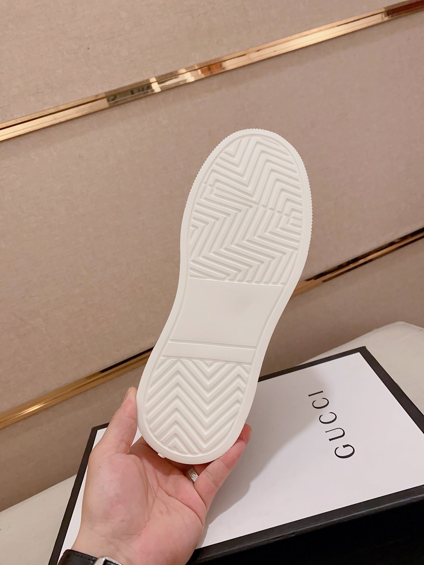 GG Men's Sneaker White Brown Cowhide 573328