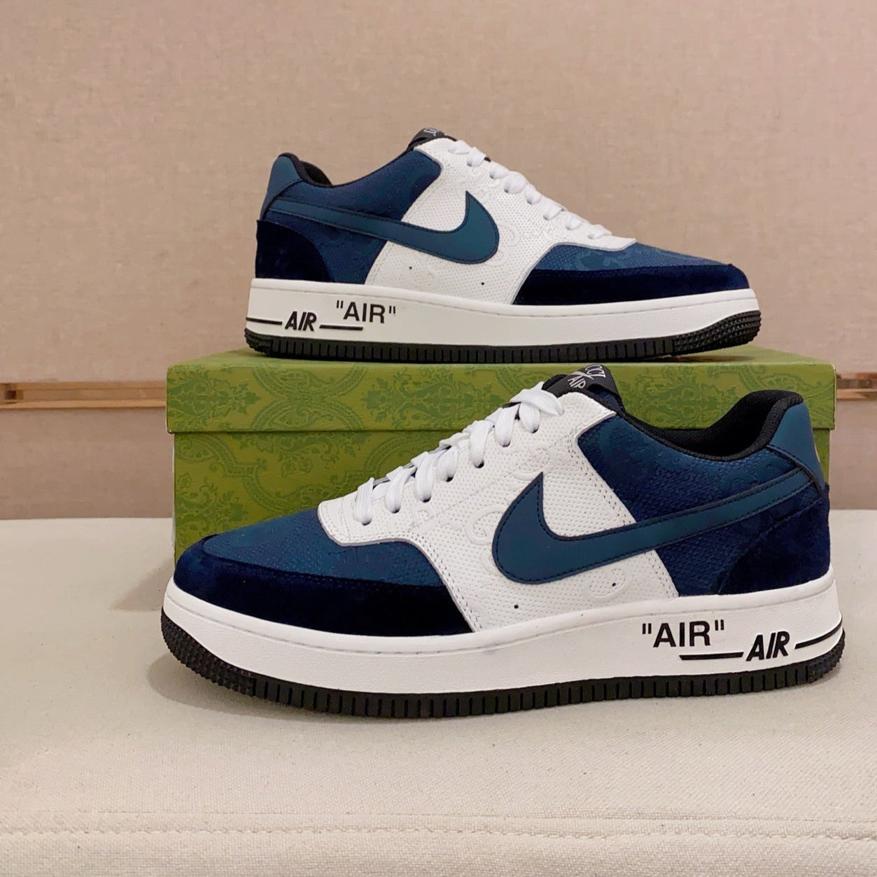 GG x Nike Men's Sneaker Blue White Cowhide Fabric 573334