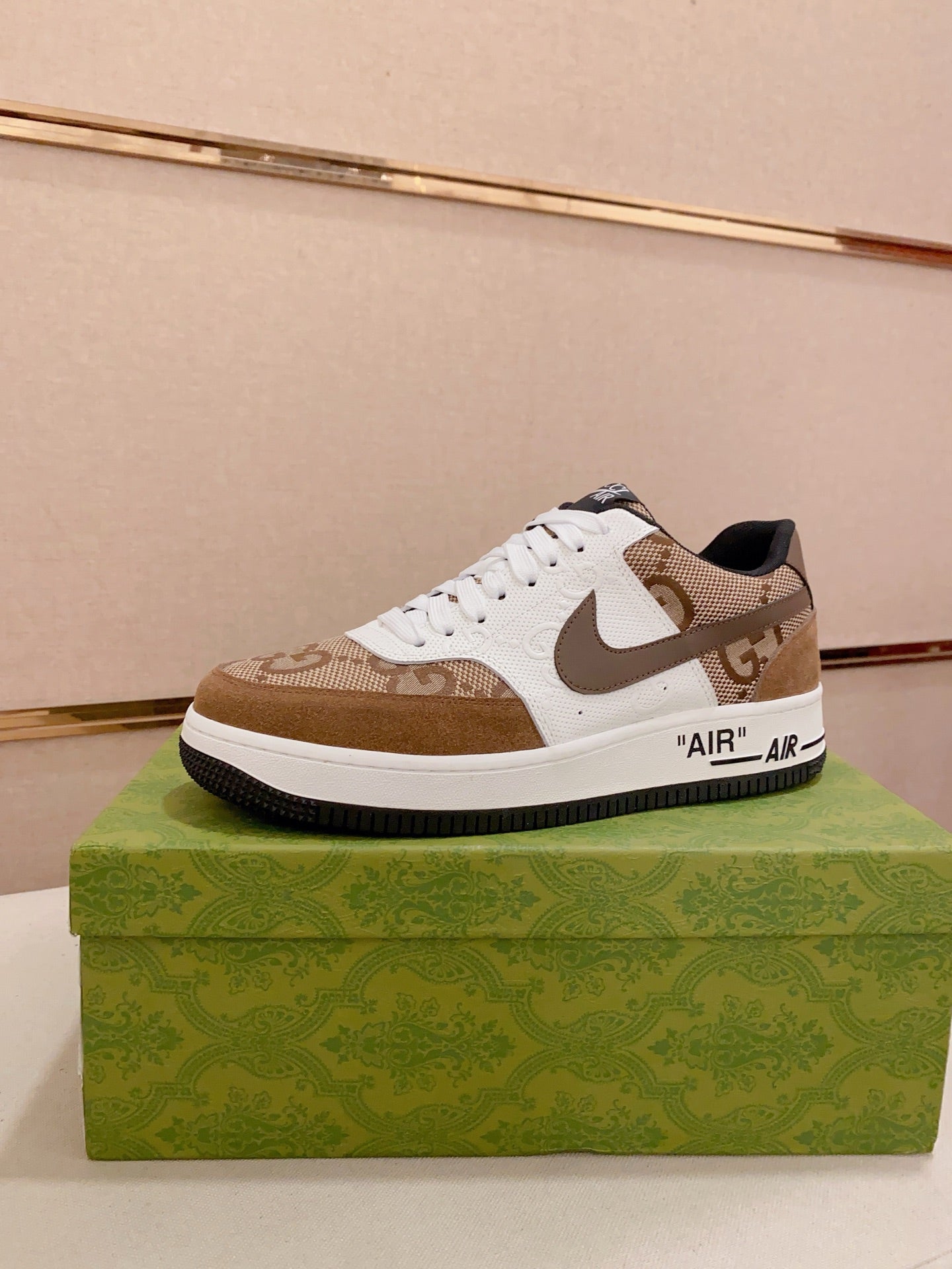 GG x Nike Men's Sneaker Brown White Cowhide Fabric 573335