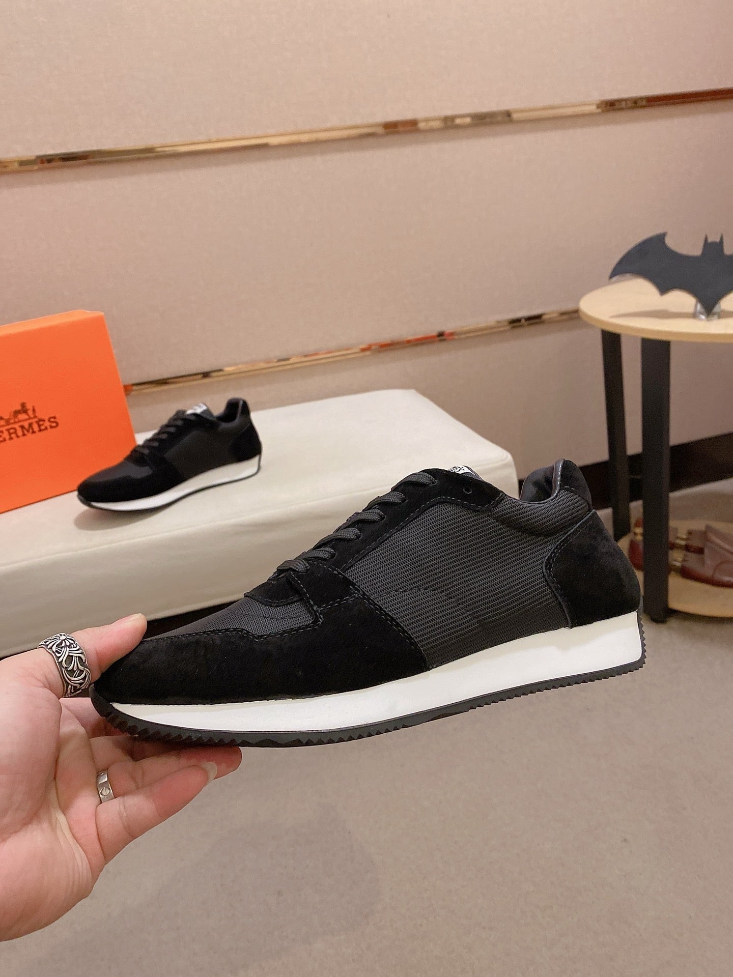 HM Men's Escape Sneaker Black Suede 583100