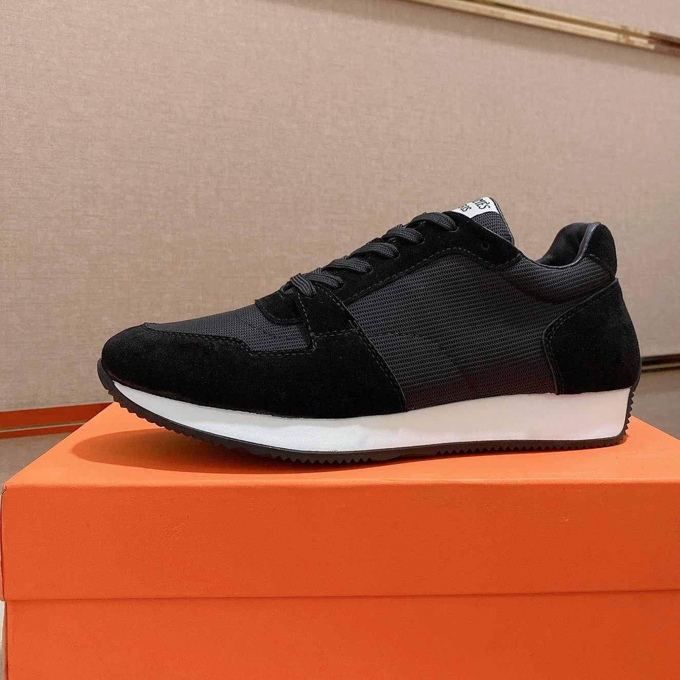 HM Men's Escape Sneaker Black Suede 583100