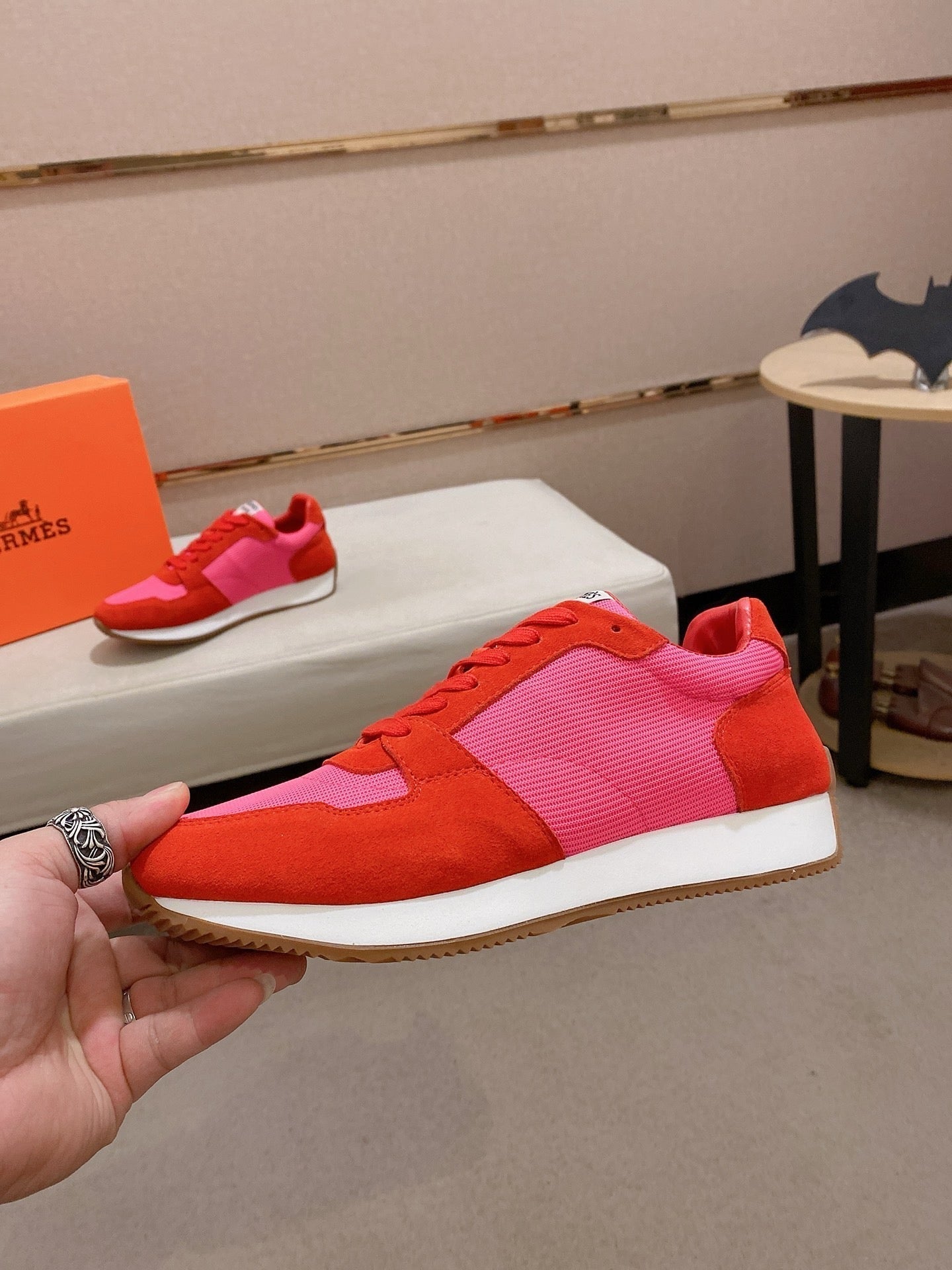 HM Men's Escape Sneaker Red Suede 583103