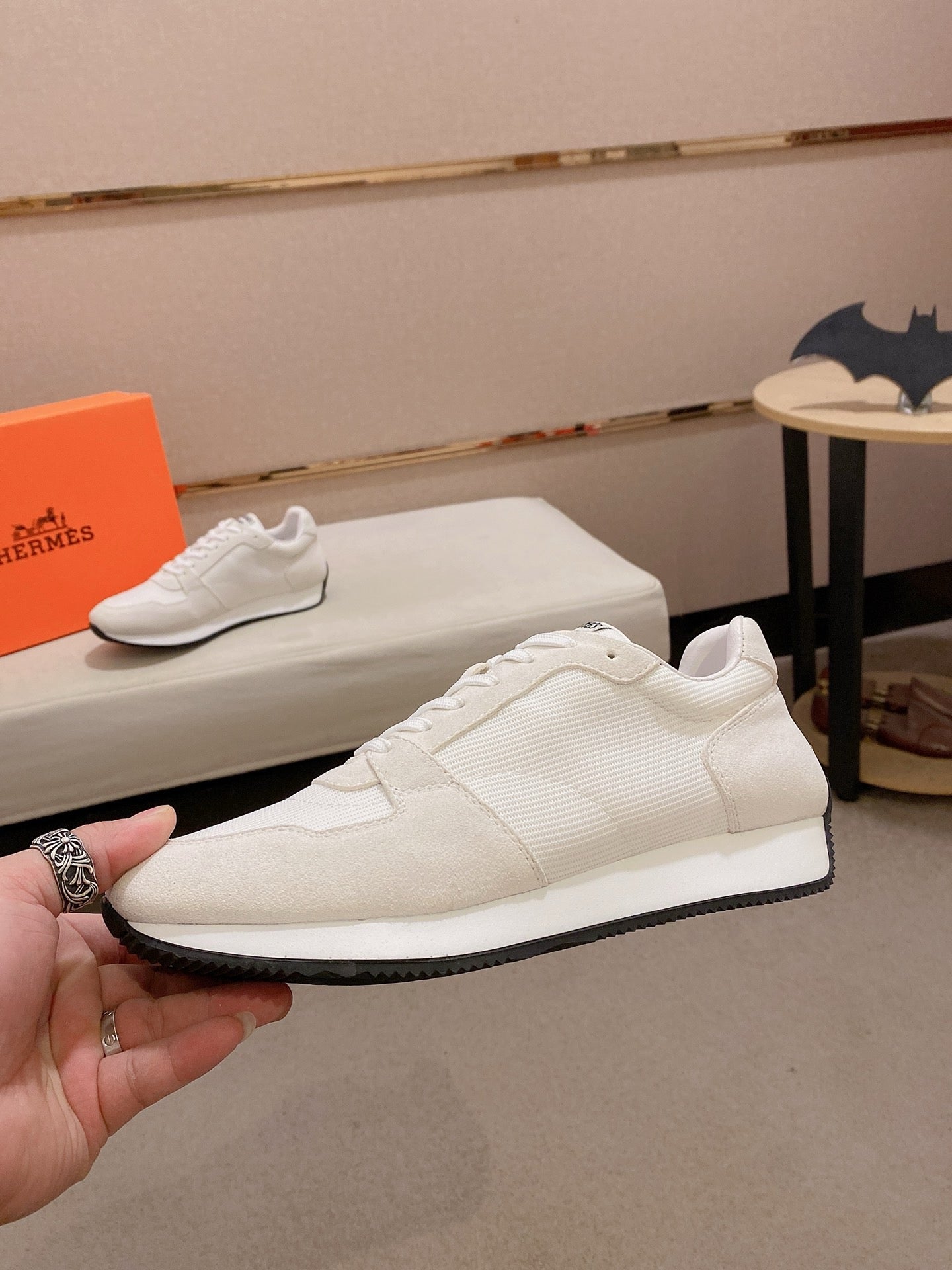 HM Men's Escape Sneaker White Suede 583104