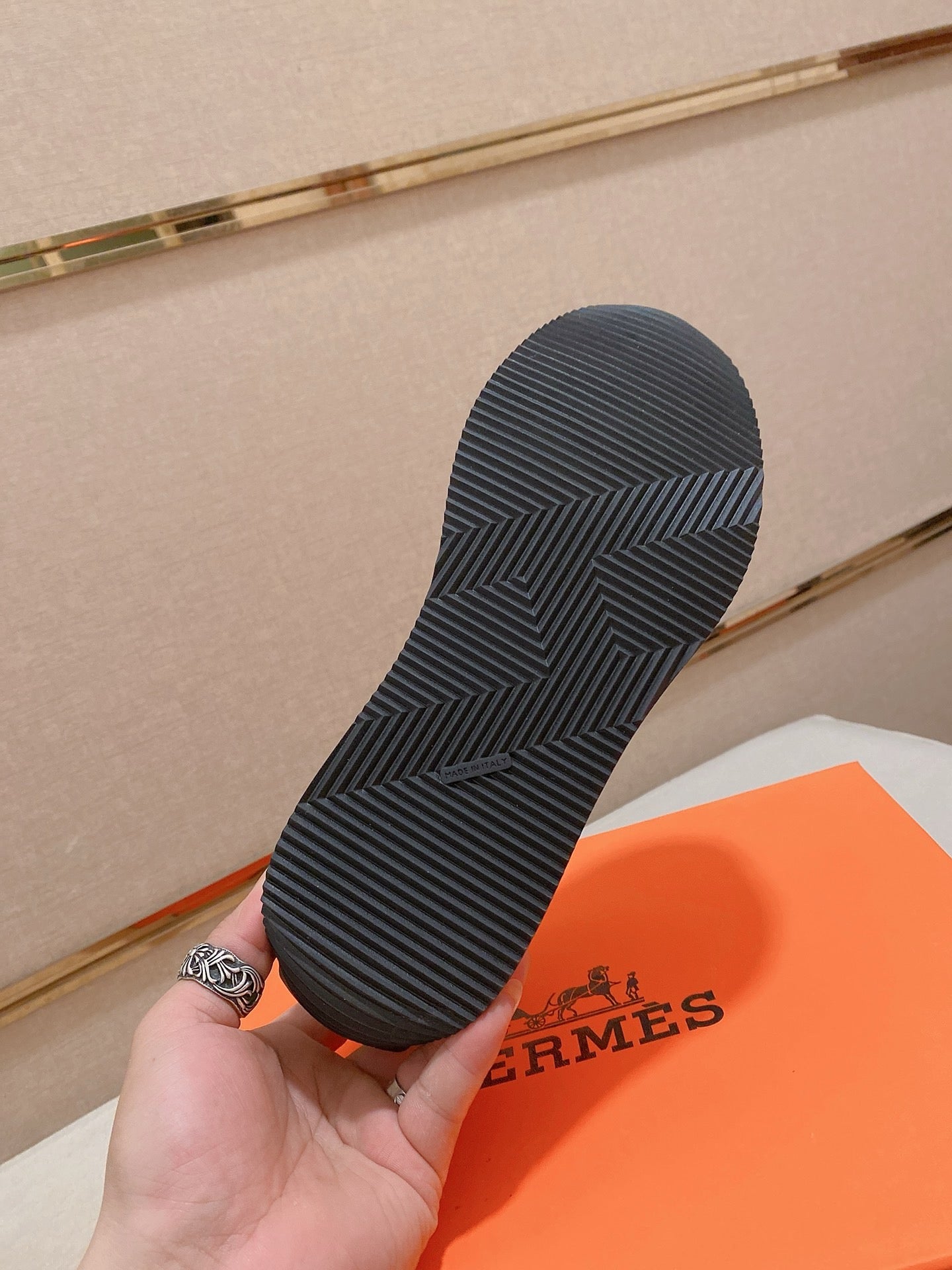 HM Men's Escape Sneaker White Suede 583104