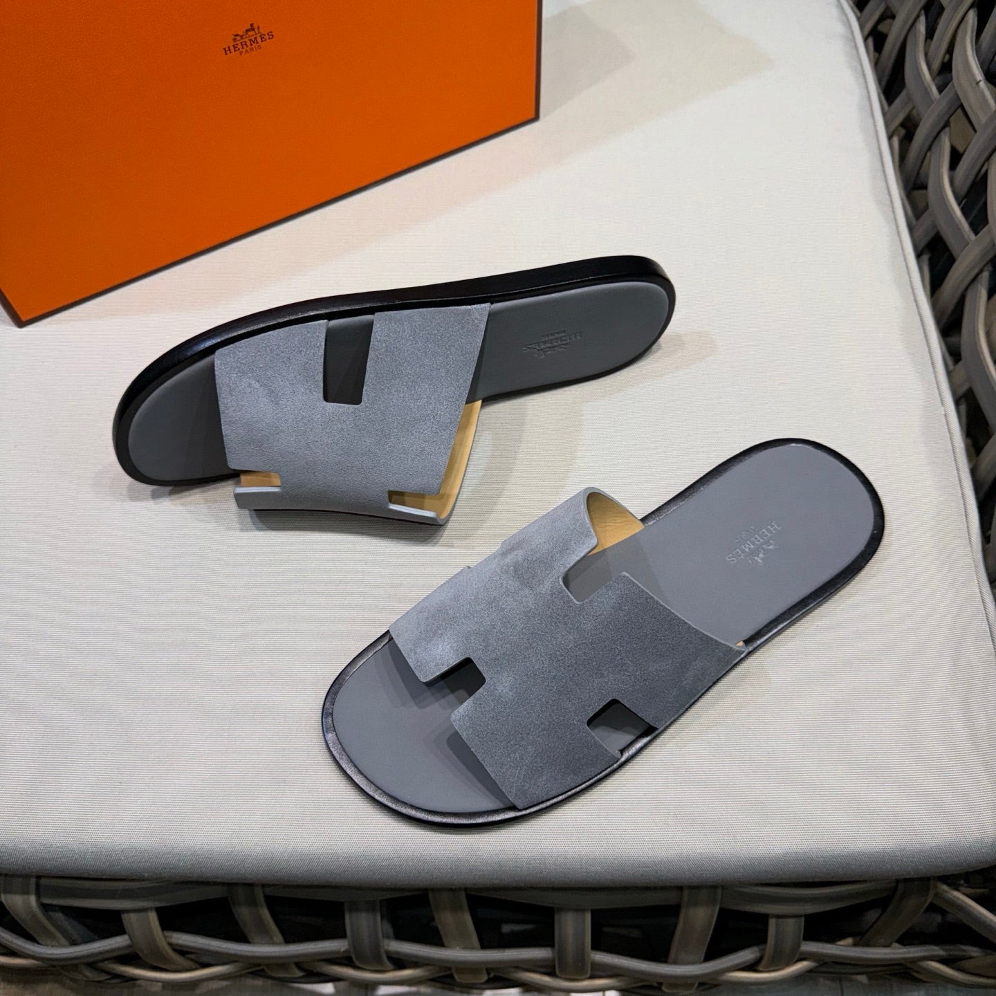 HM Men's Izmir Slide Grey Suede 540350