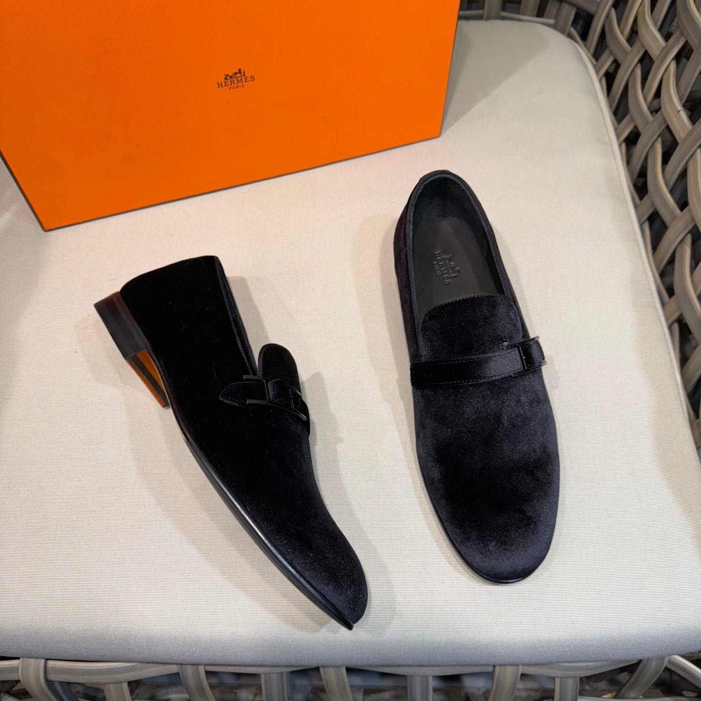 HM Men's Loafers Black Velvet 675412