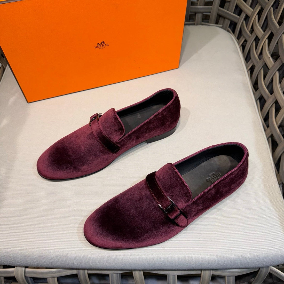 HM Men's Loafers Red Velvet 675414