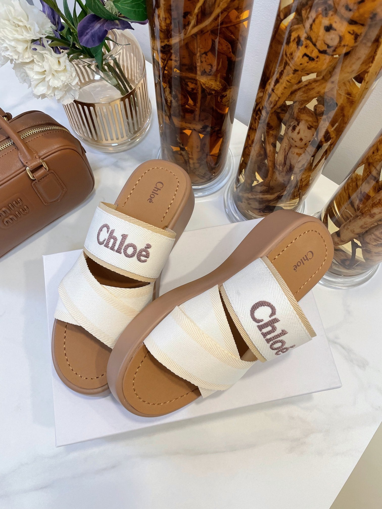 CHLOE WOODY WEDGE SANDALS IN WHITE CANVAS WITH CIDER BROWN RUBBER SOLE