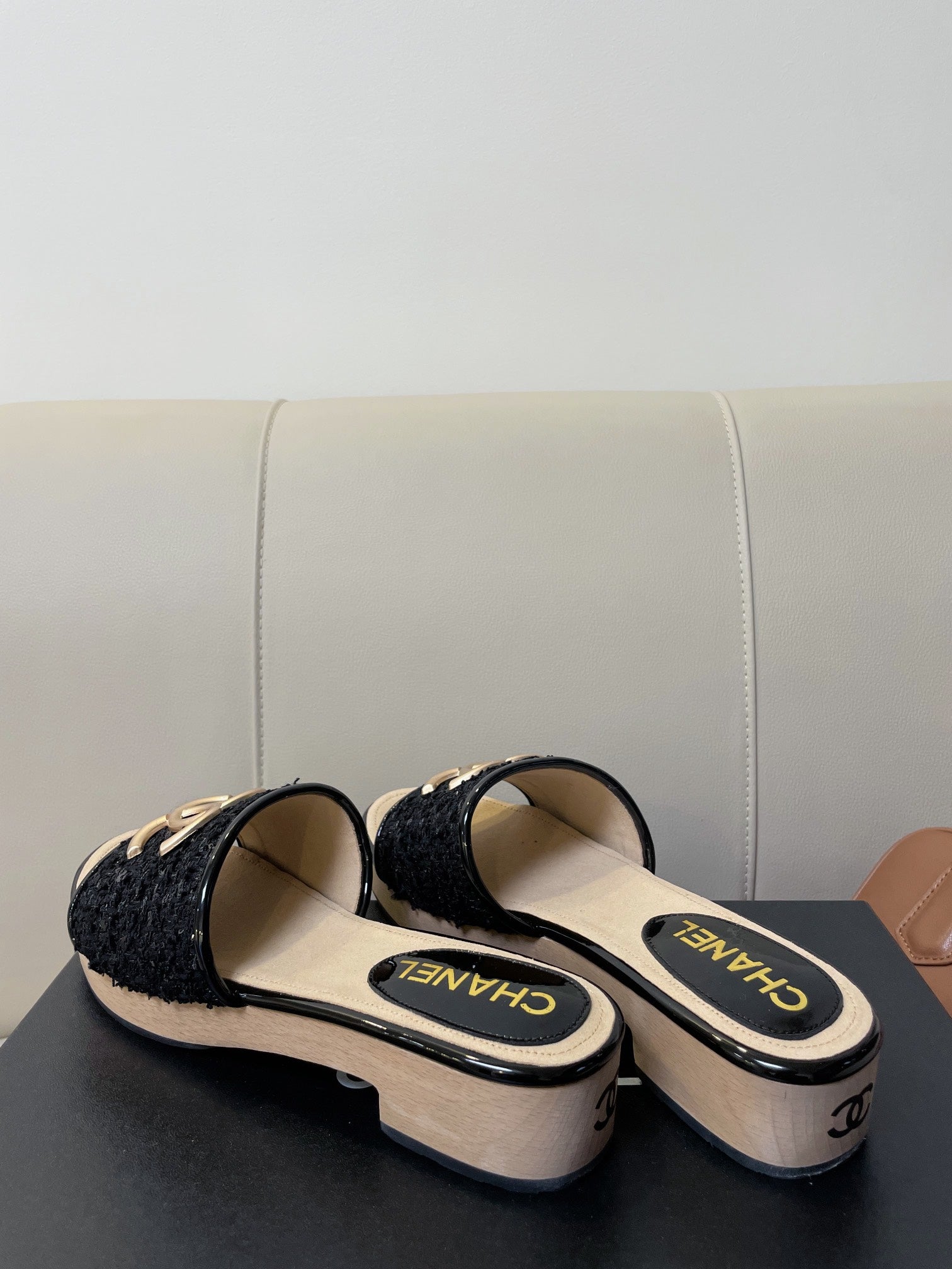 cc mule sandal 45 black tweed beige calfskin