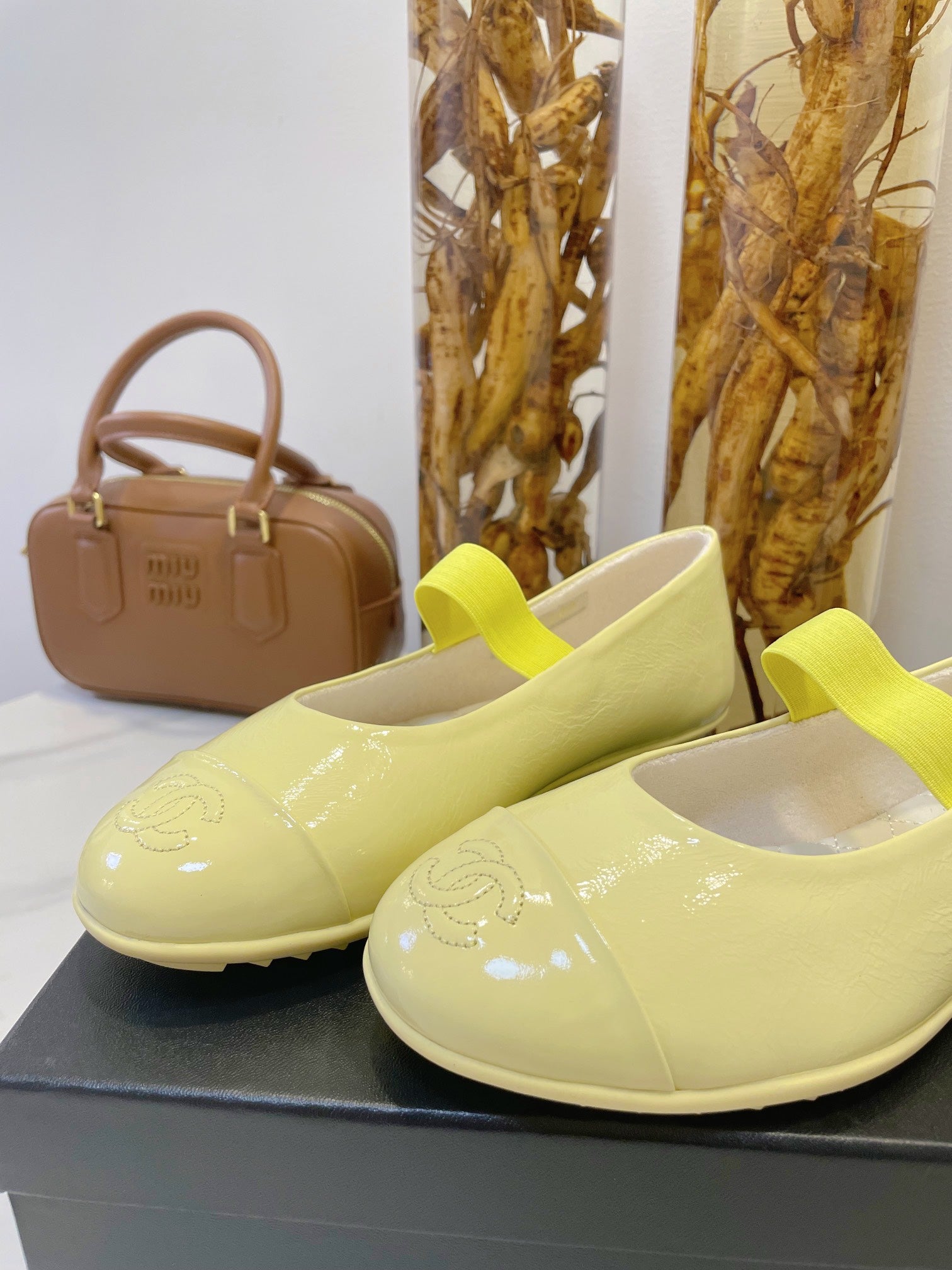 CC Mary Janes In Light Yellow Glossy Lambskin 144382