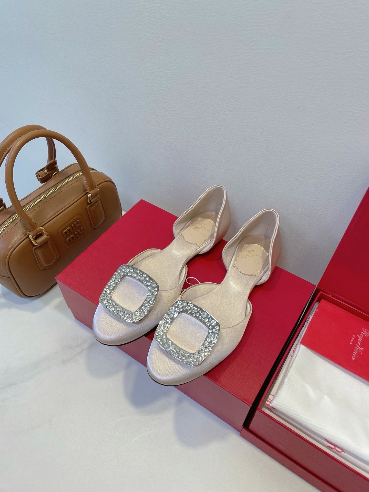 Viv Chips Ballerina Flat Beige Silk 329265