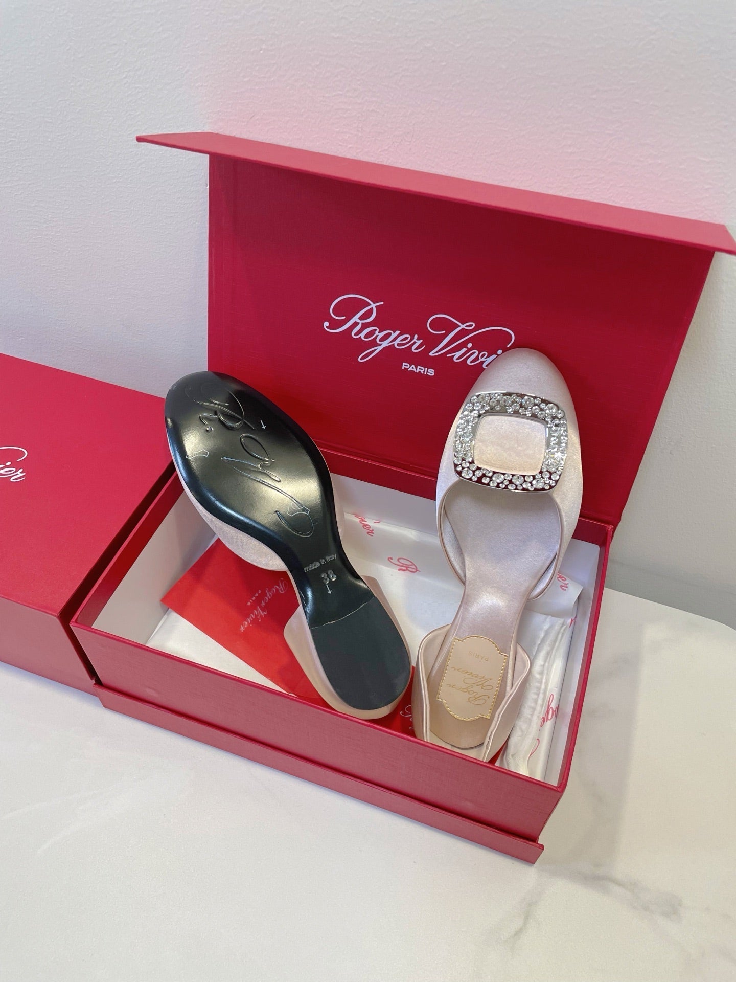 Viv Chips Ballerina Flat Beige Silk 329265