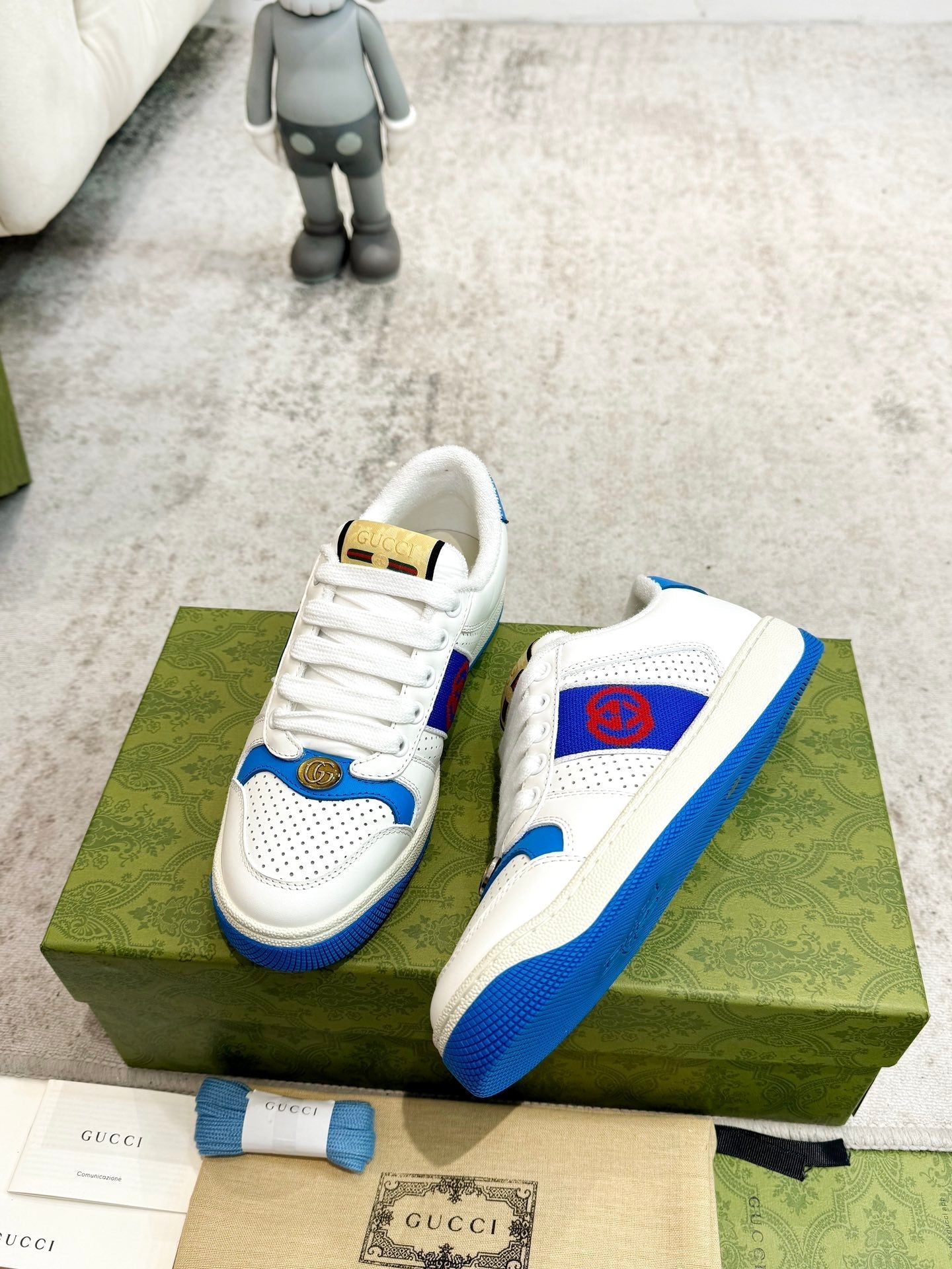 GG Men's Screener Sneaker White Blue Sheepskin 574737