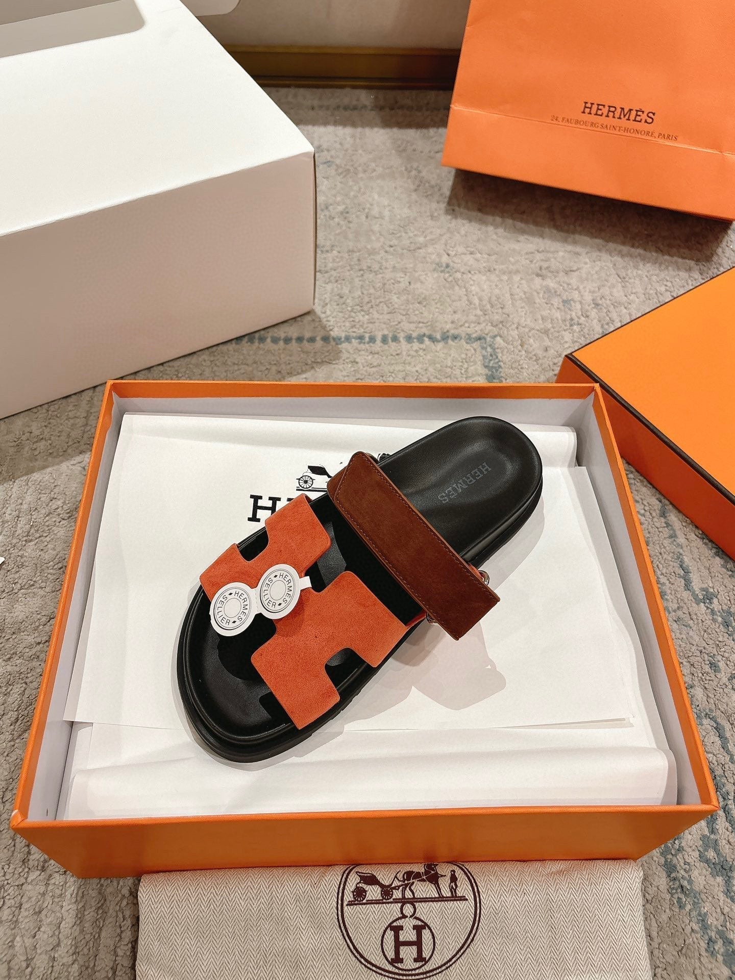 HM 25 Chypre Sandal Orage Brown Suede