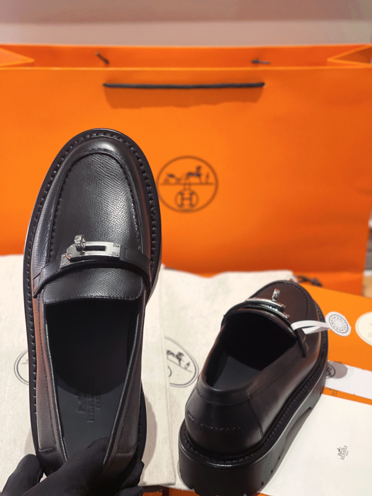 HM Icone Loafer In Black Calfskin 100111