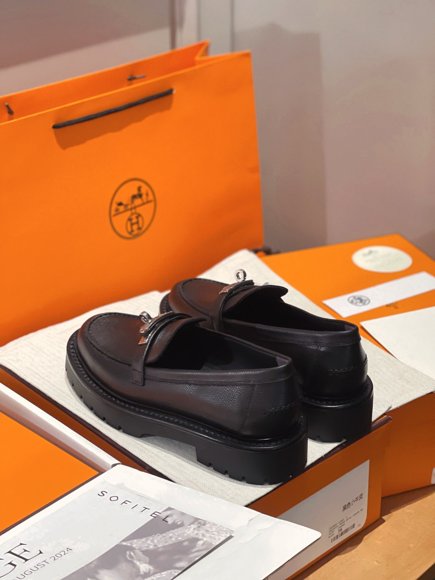 HM Icone Loafer In Black Calfskin 100111