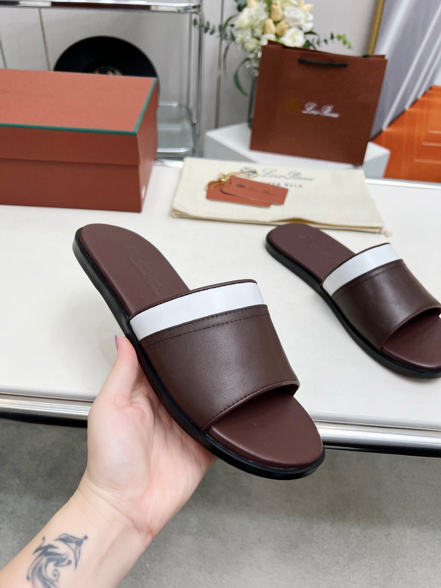 LP SLIPPER PATHON CHOCOLATE CALFSKIN