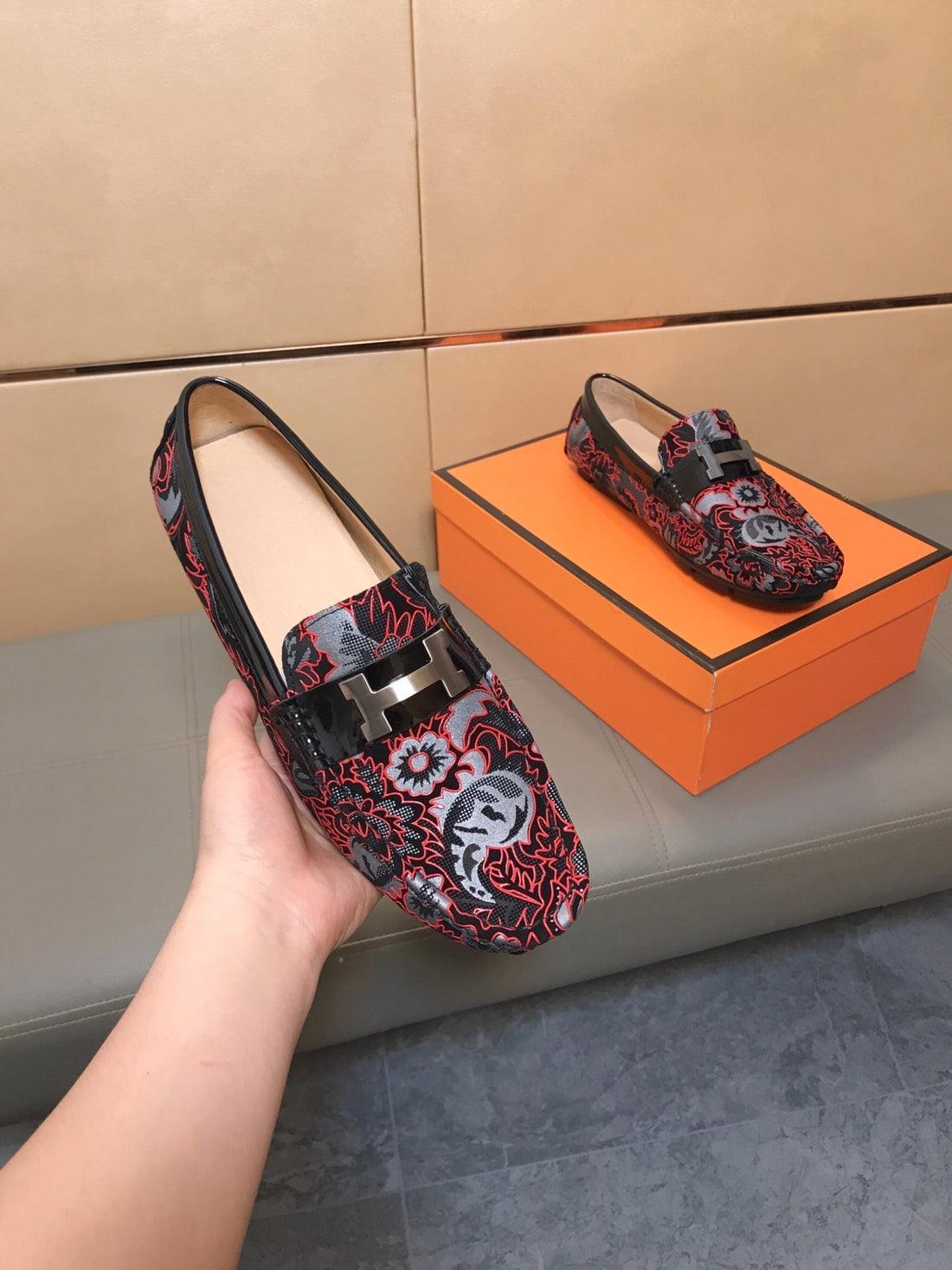 HM Men's Flower Loafer Red Black Printed Fabric Pigskin 685514