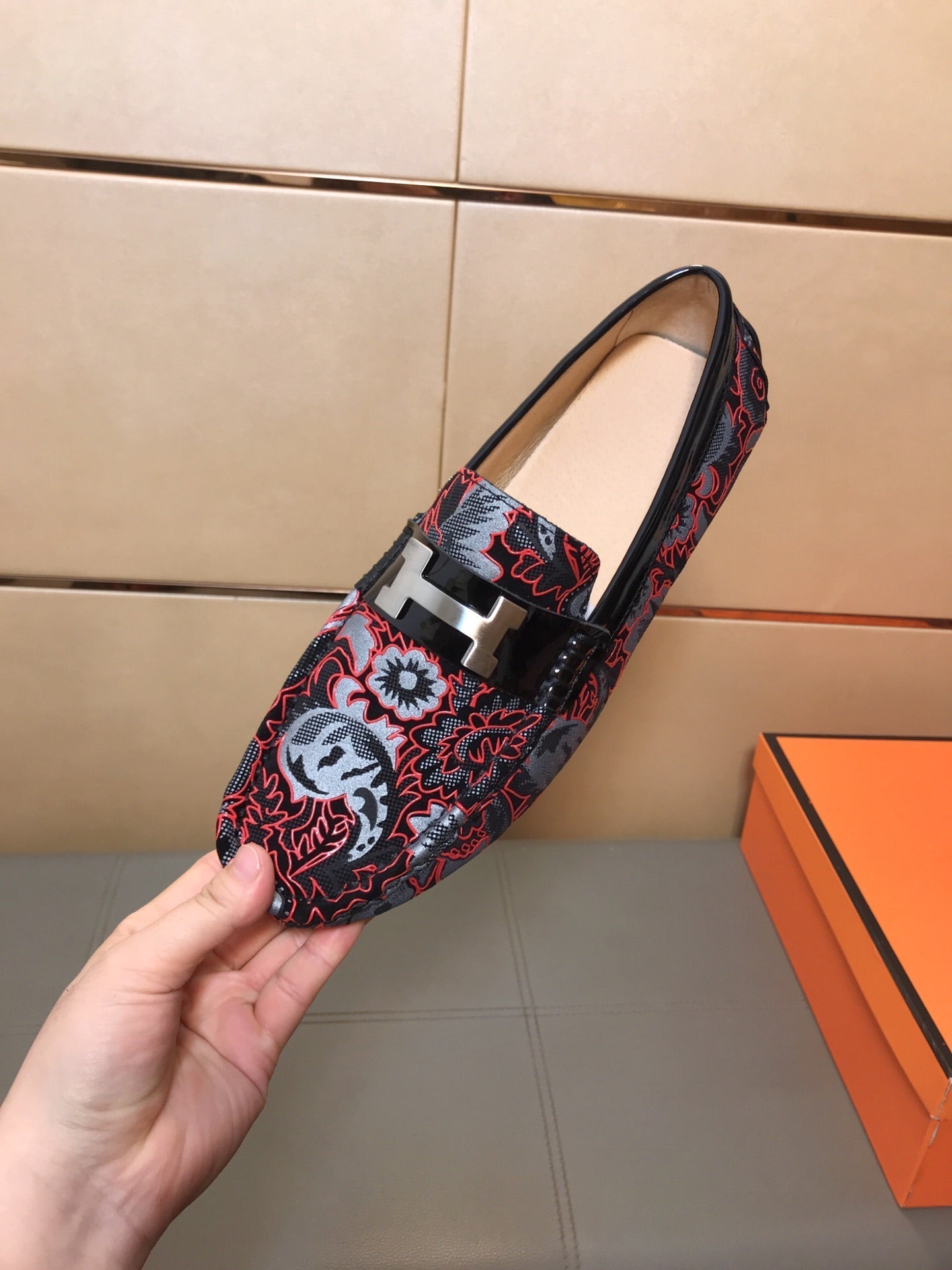 HM Men's Flower Loafer Red Black Printed Fabric Pigskin 685514