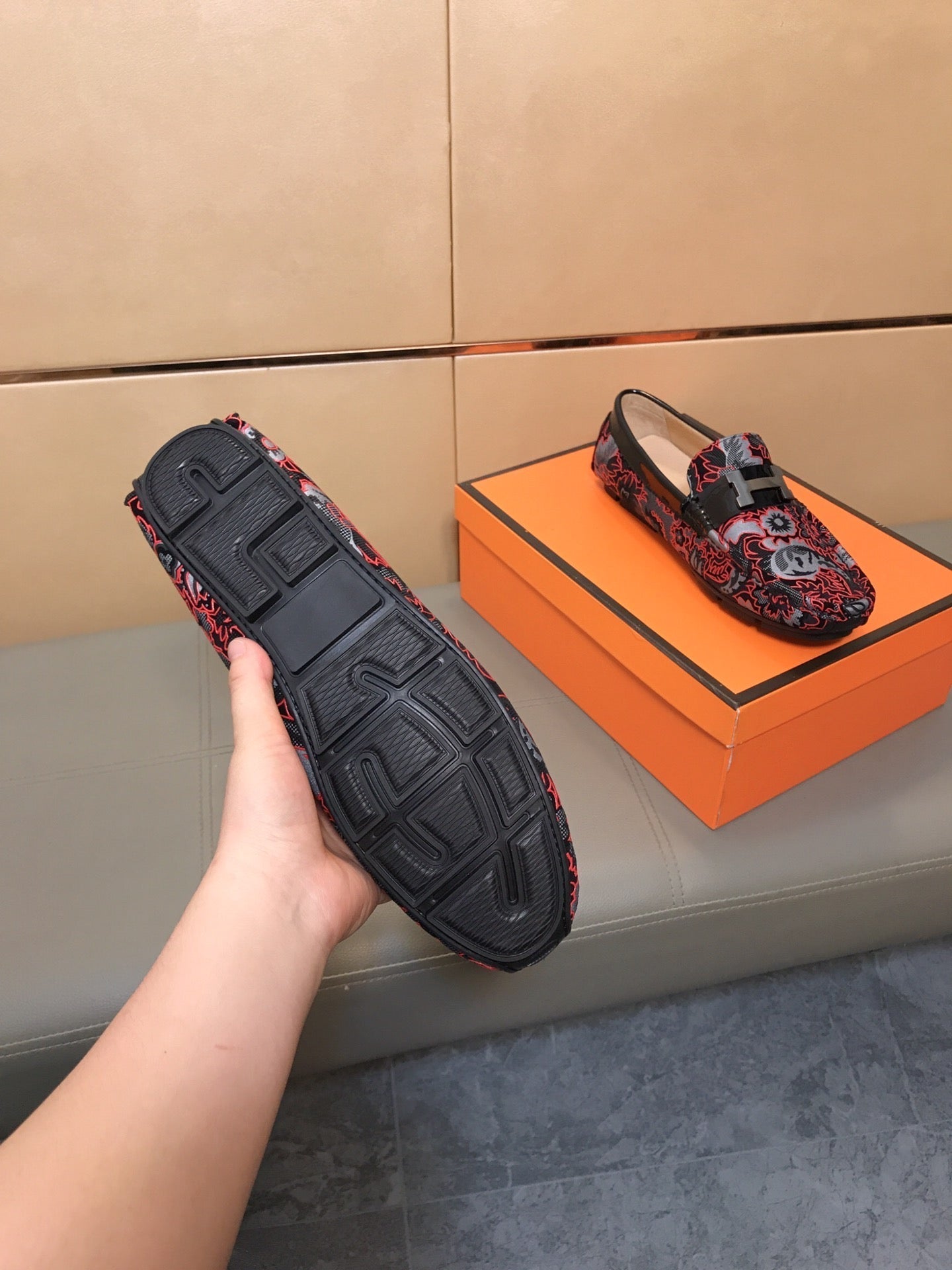 HM Men's Flower Loafer Red Black Printed Fabric Pigskin 685514