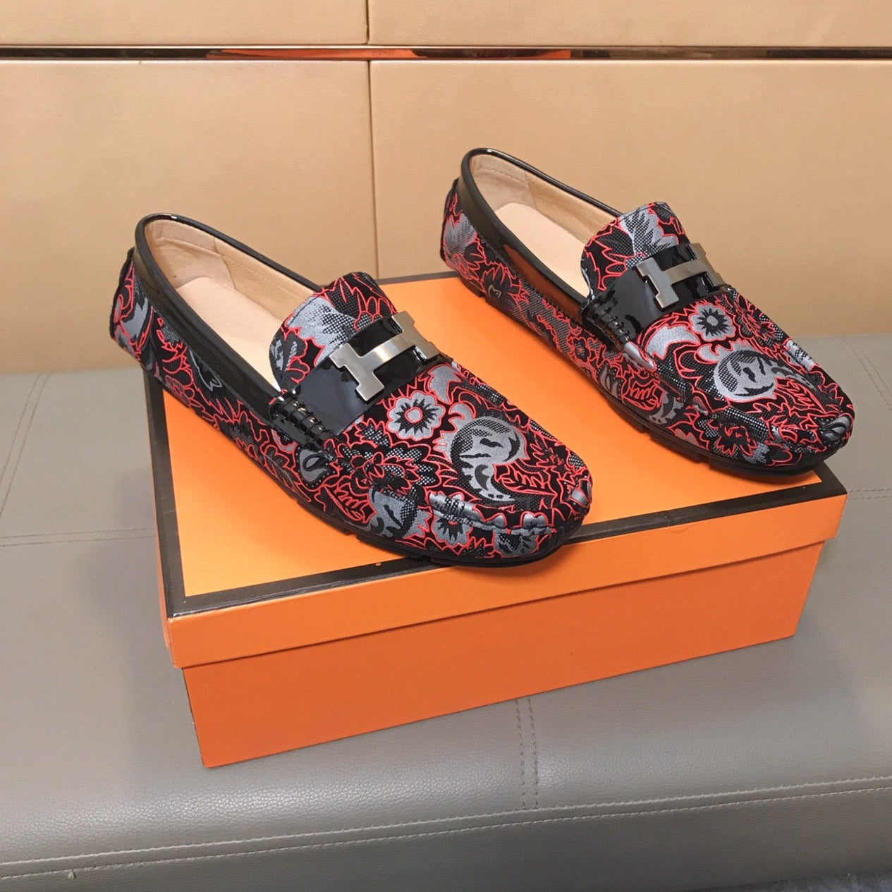 HM Men's Flower Loafer Red Black Printed Fabric Pigskin 685514