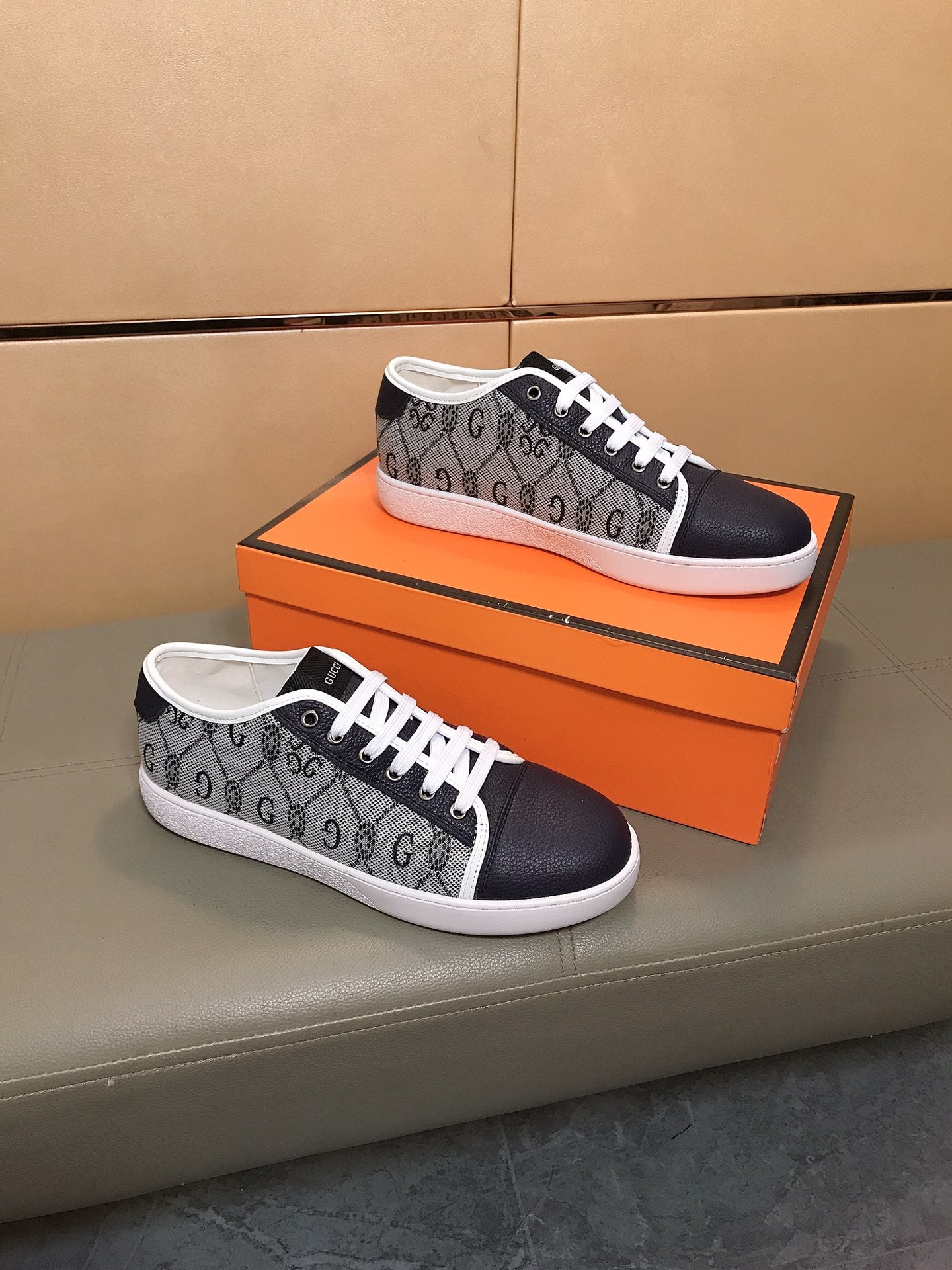 GG Men's Supreme Sneaker Blue Canvas 531231