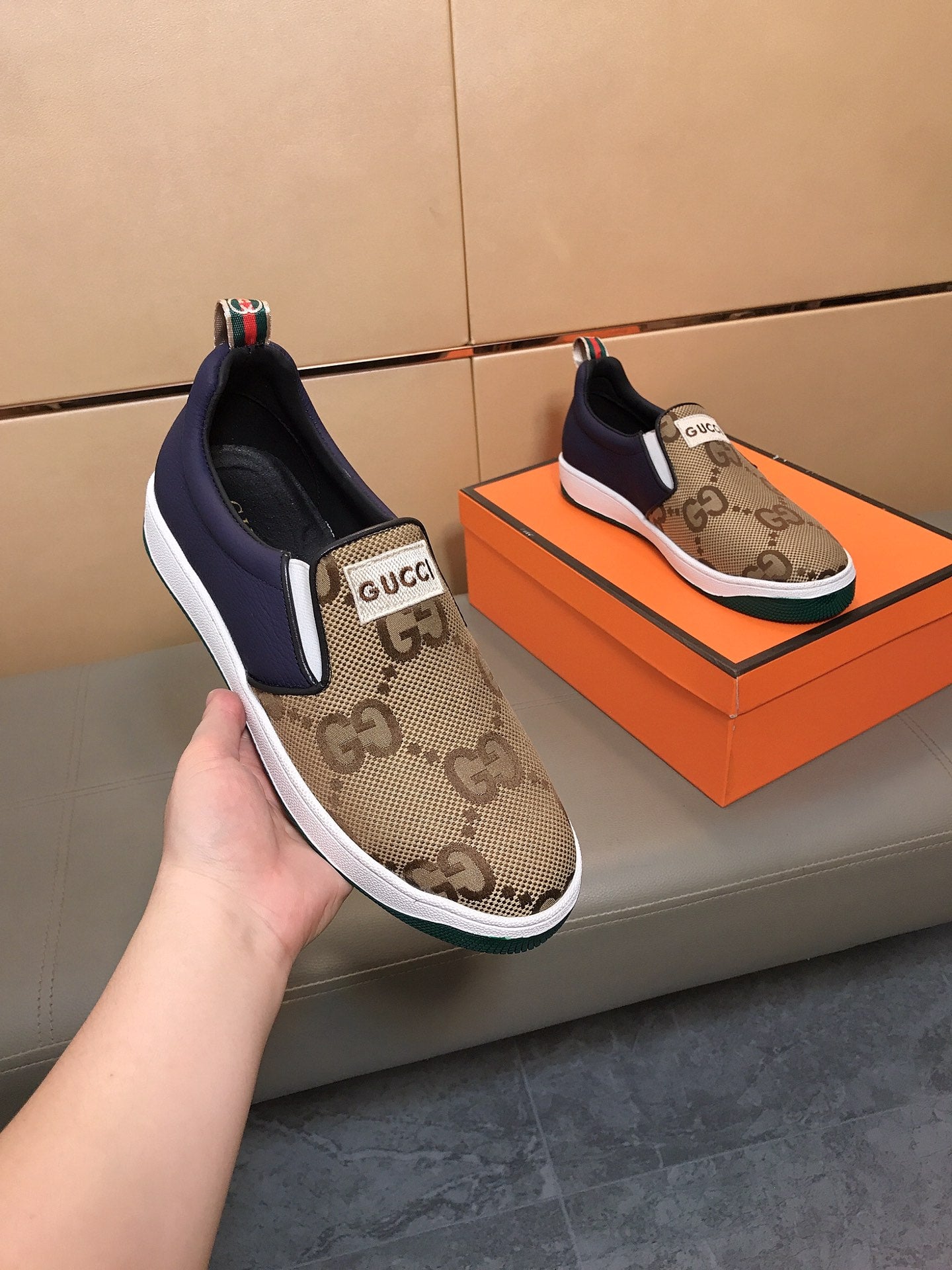 GG Men's Slip On Brown Cowhide Printed Fabric 525192