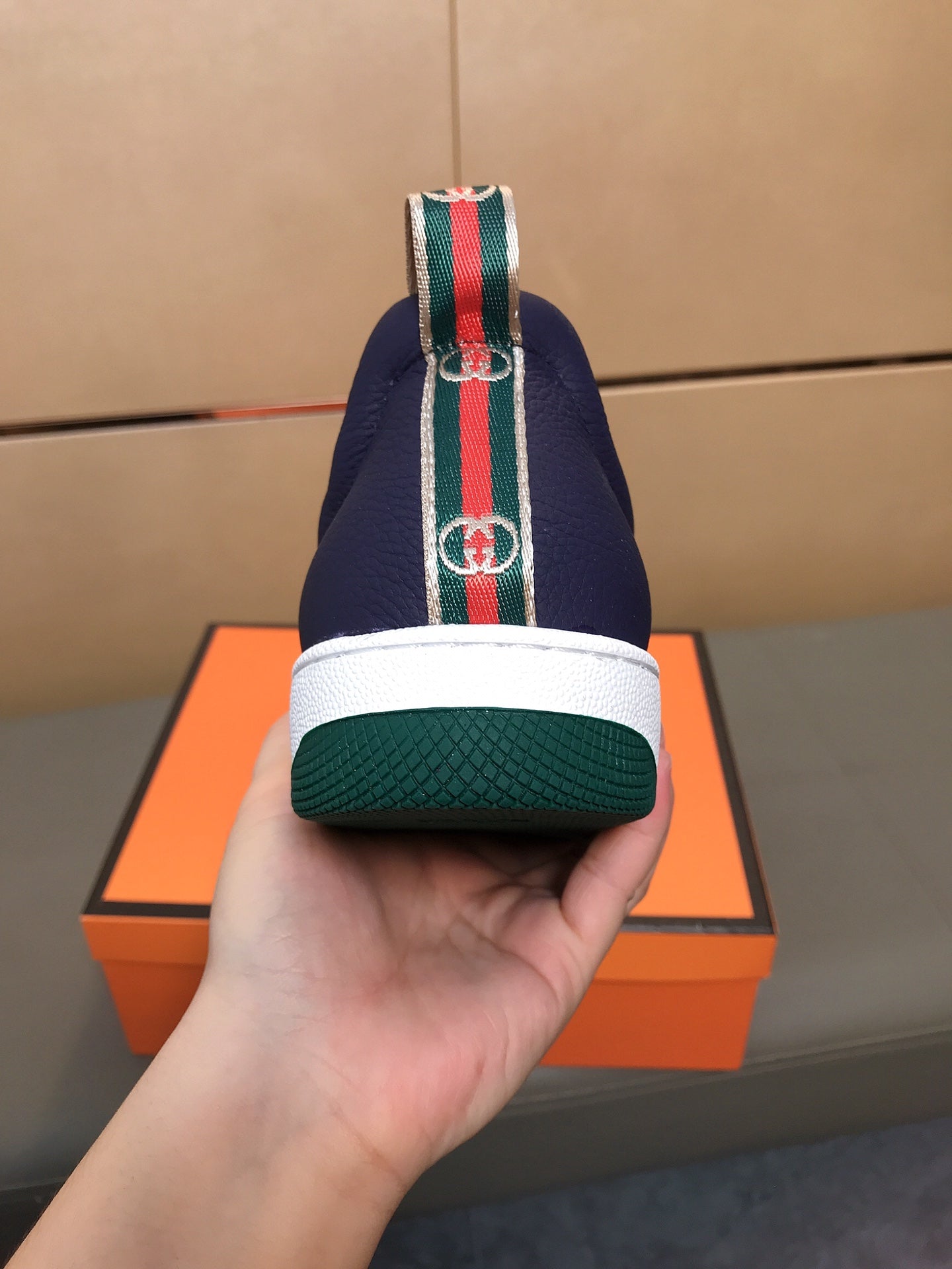 GG Men's Slip On Brown Cowhide Printed Fabric 525192