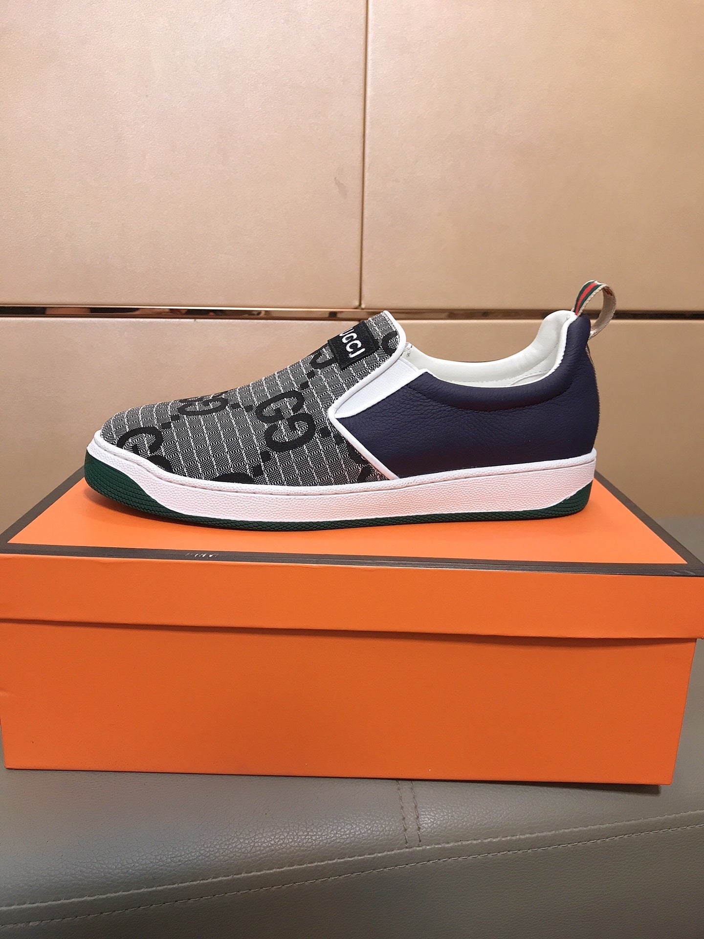 GG Men's Slip On Grey Cowhide Printed Fabric 525191