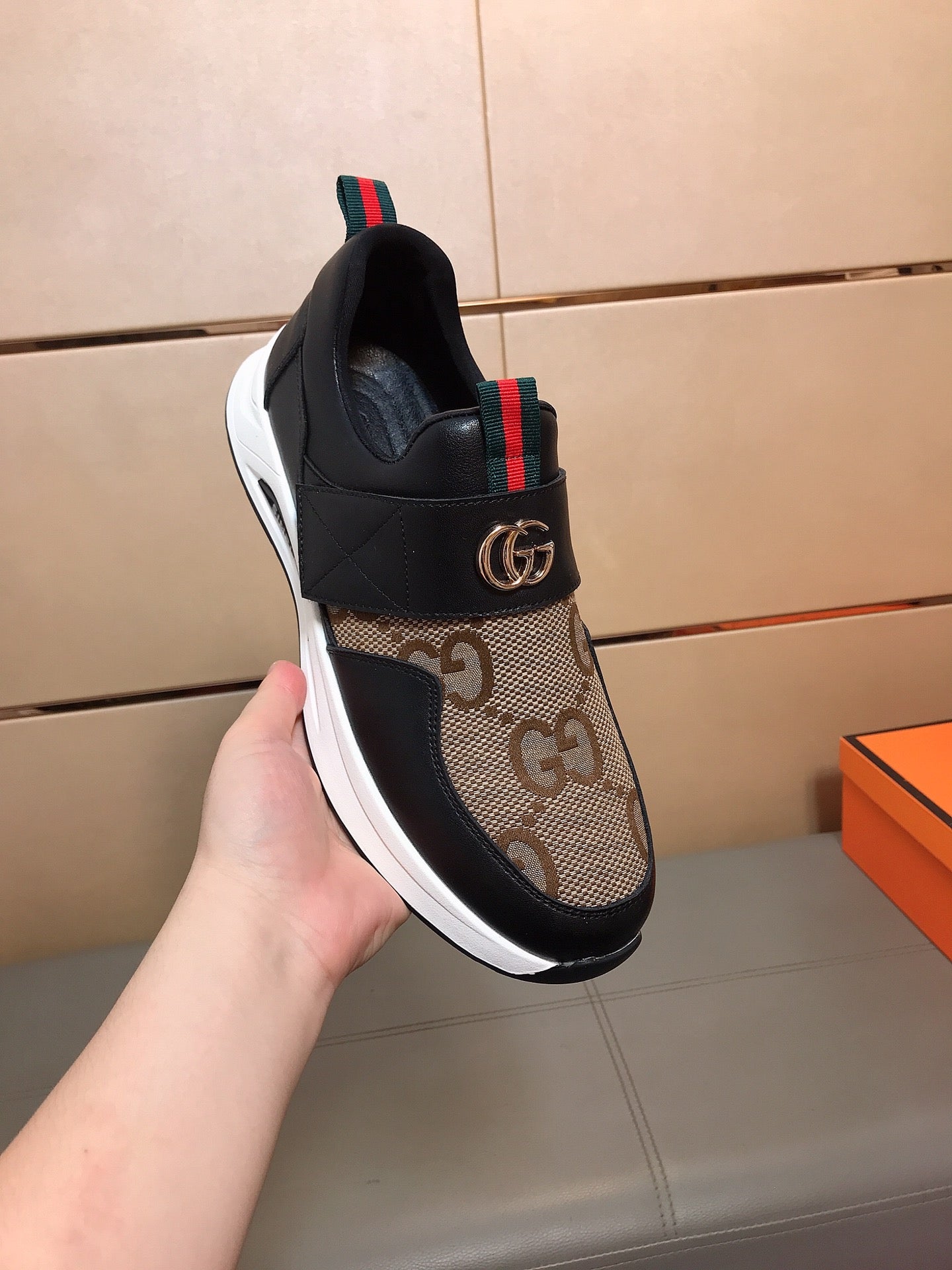 GG Men's Slip on Black Brown Cowhide Canvas 530402