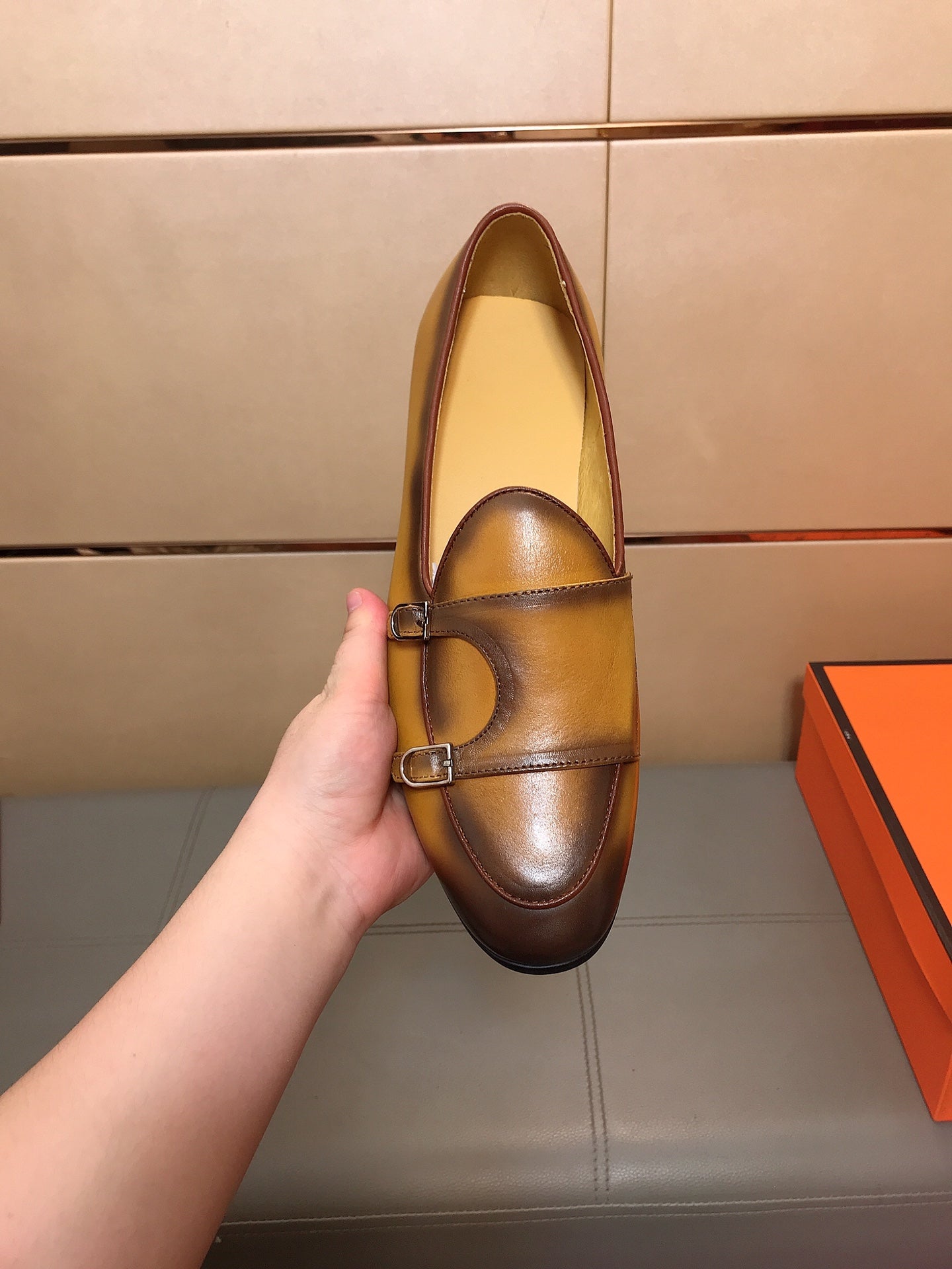 GG Men's Loafer Brown Cowhide 551440
