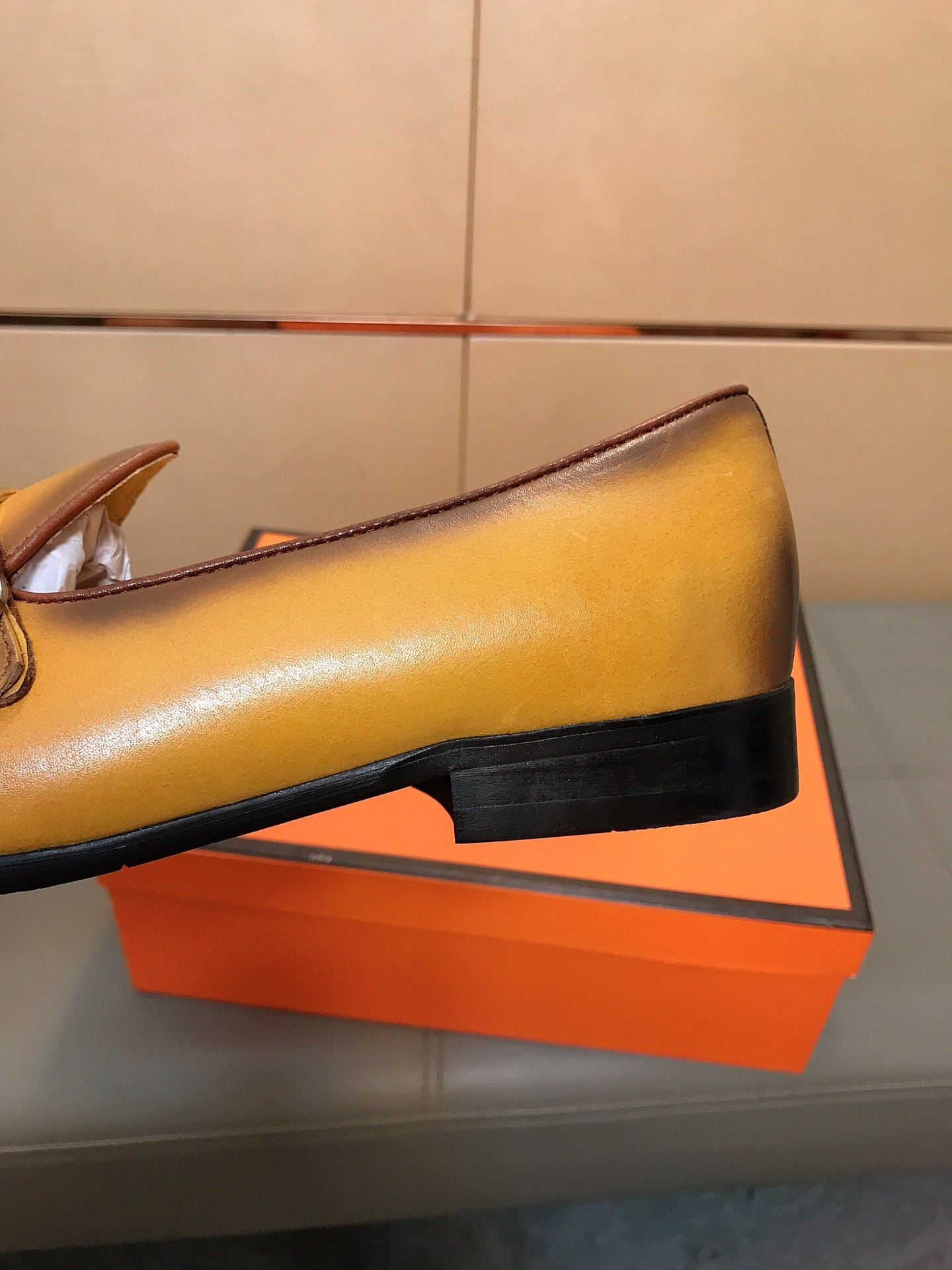 GG Men's Loafer Brown Cowhide 551440