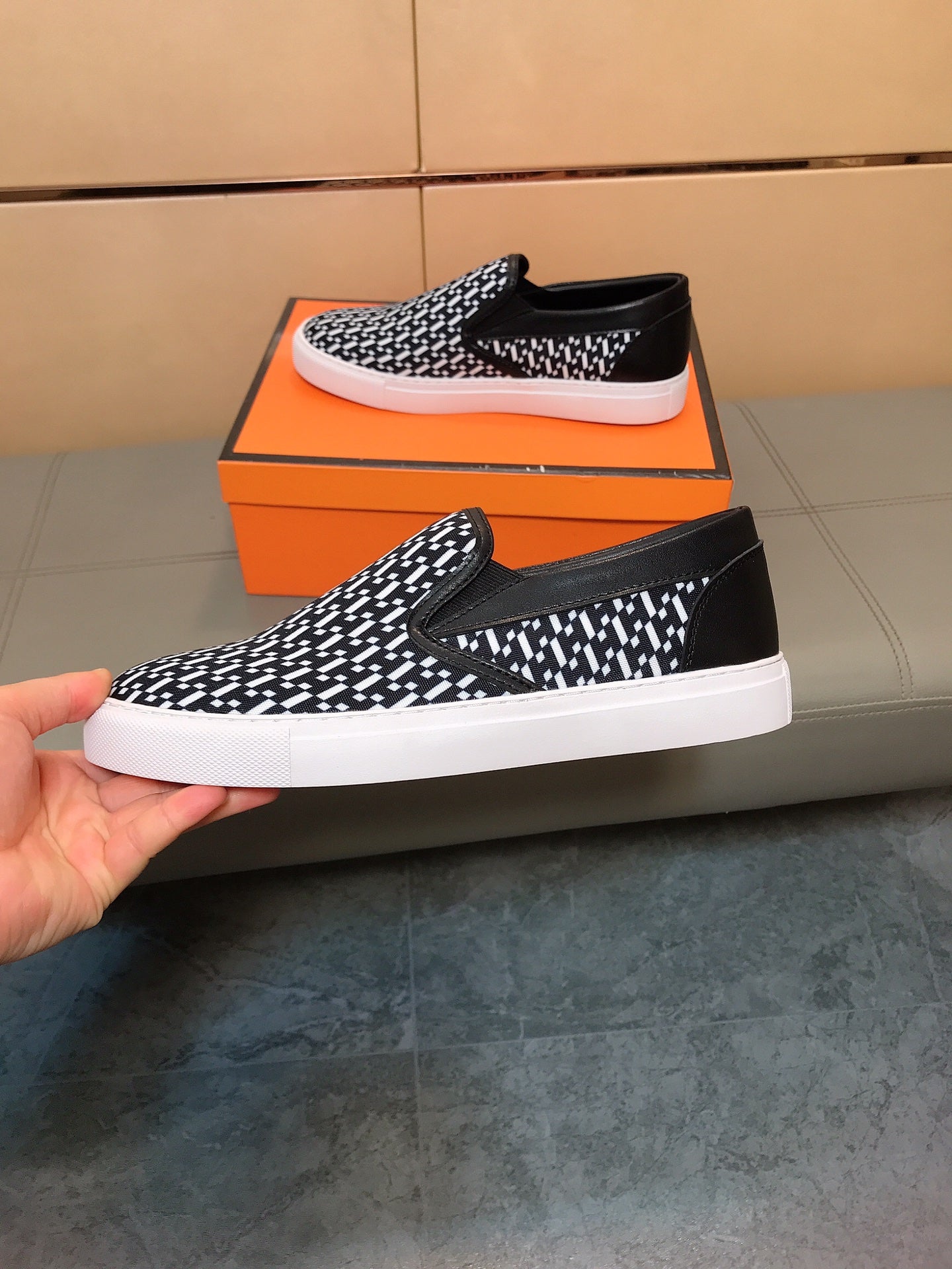 HM Men's Loafer Black Printed Fabrics Rubber 590009