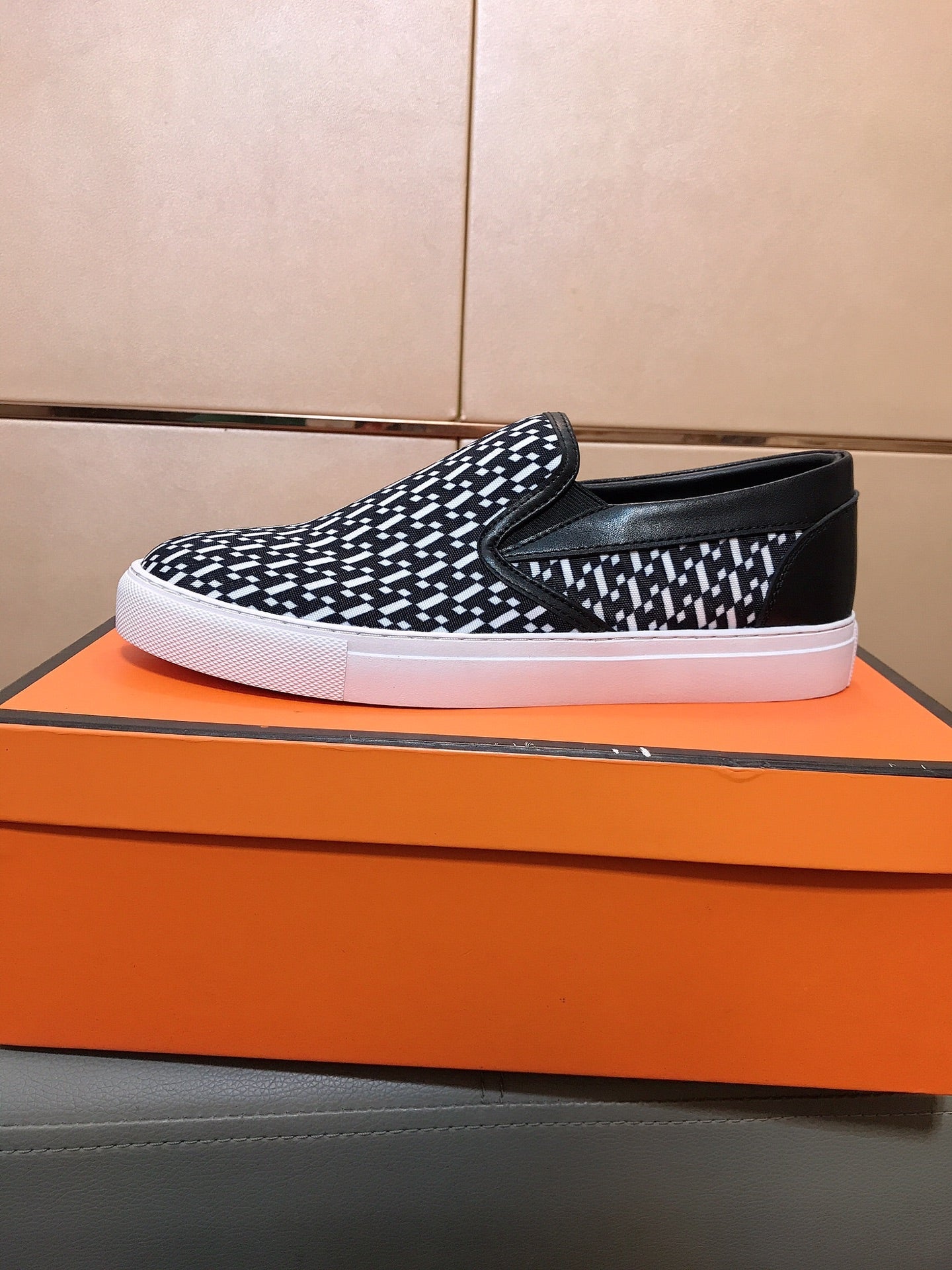 HM Men's Loafer Black Printed Fabrics Rubber 590009