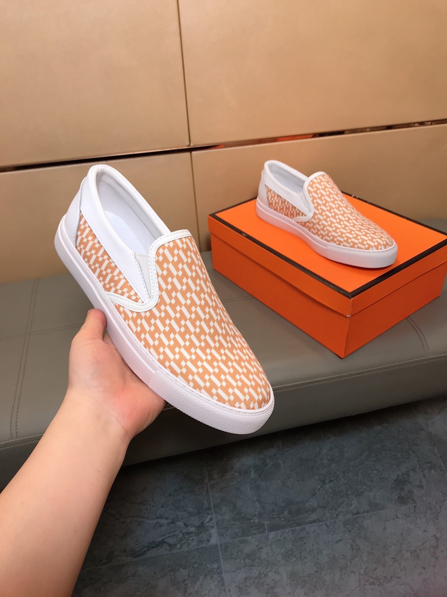 HM Men's Loafer Orange Printed Fabrics Rubber 590007