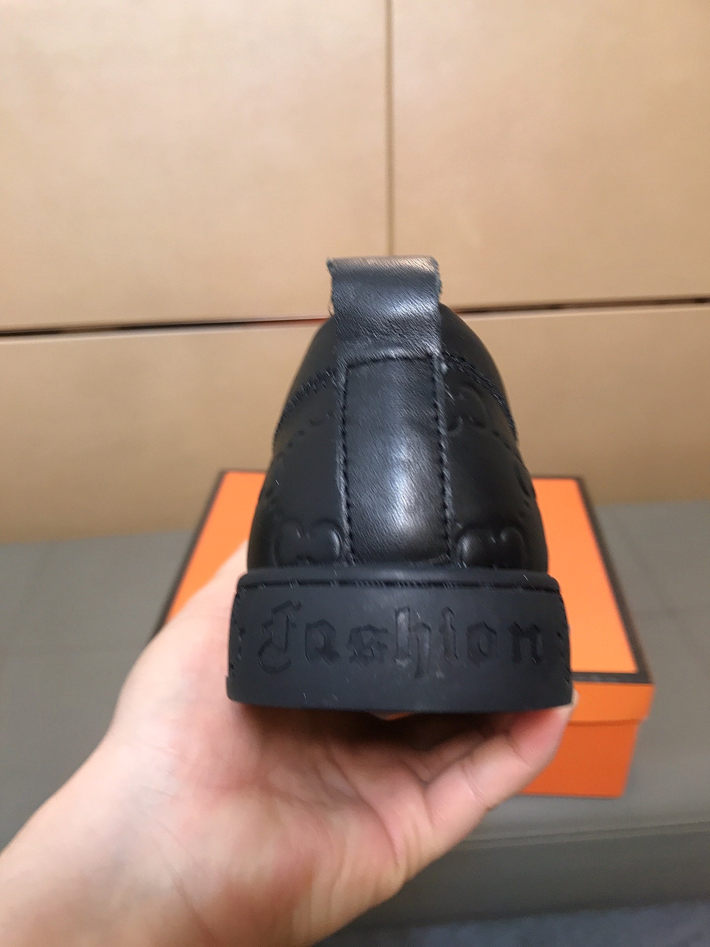 GG Men's Bee Sneaker Black Embossed Pigskin 531262